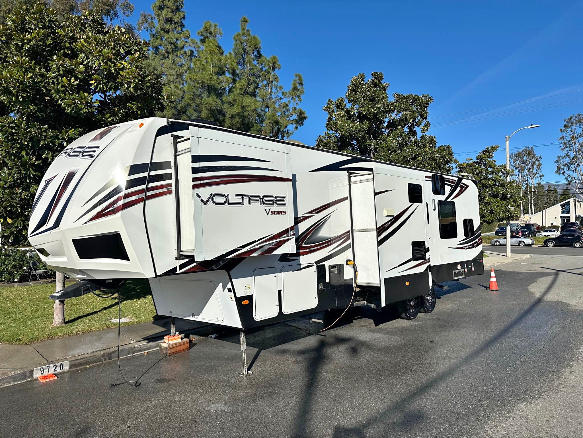 2015 Keystone Vantage - RVs & Campers - Montclair, California ...