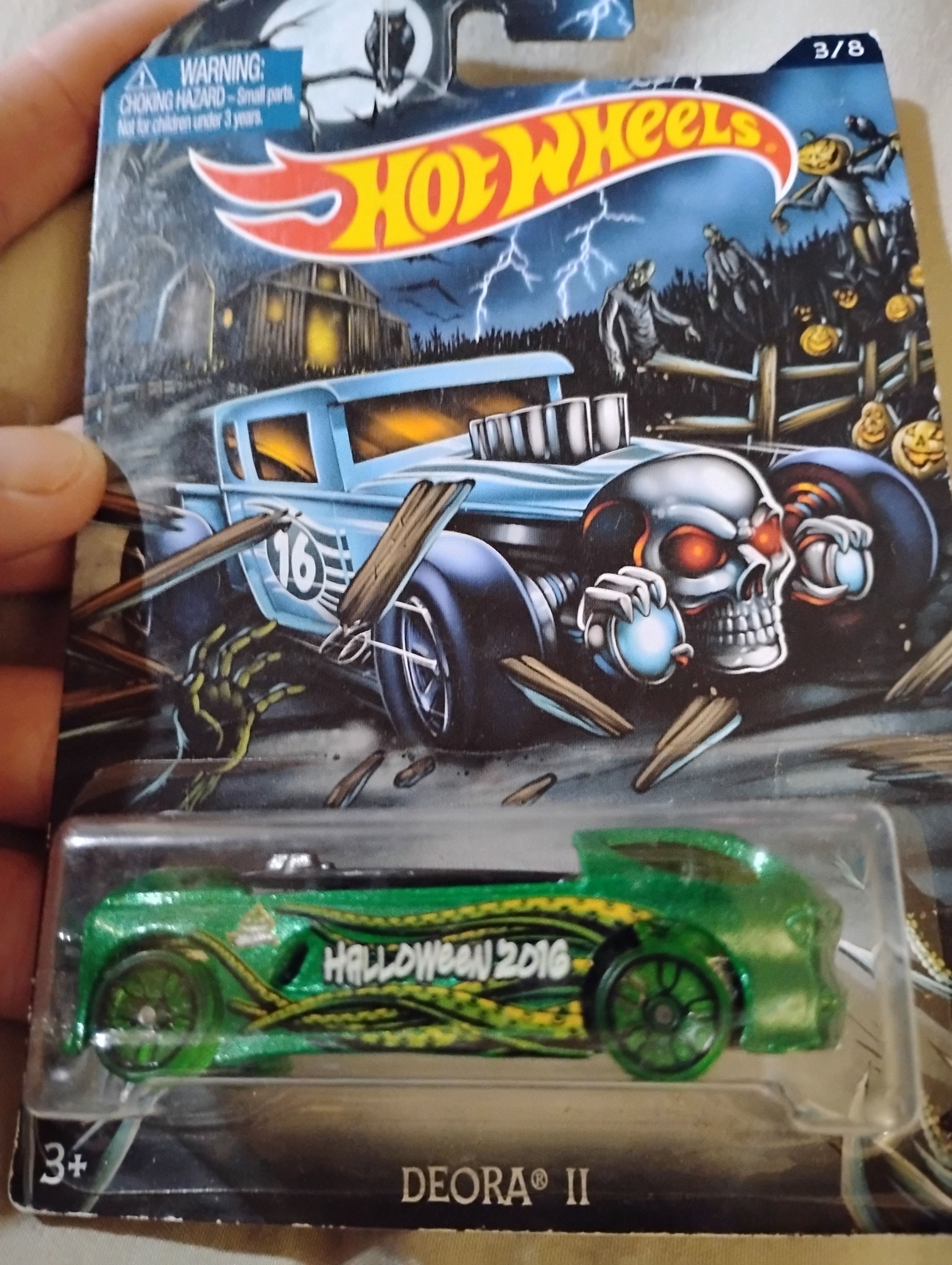 What is the error in 2016 Halloween Deora II Hot Wheels?