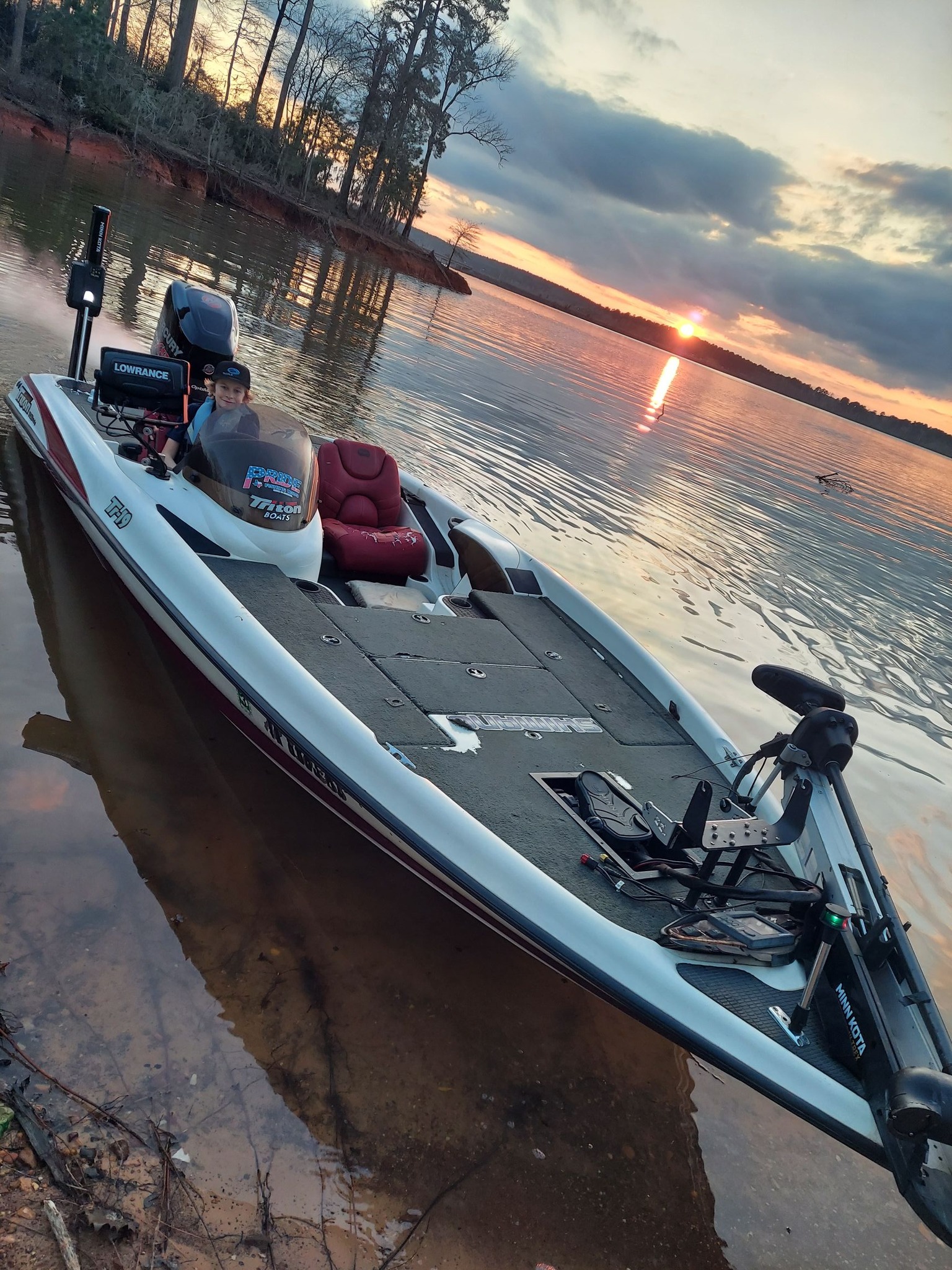 Restoring a 2002 Tr19 Boat for a Teenager