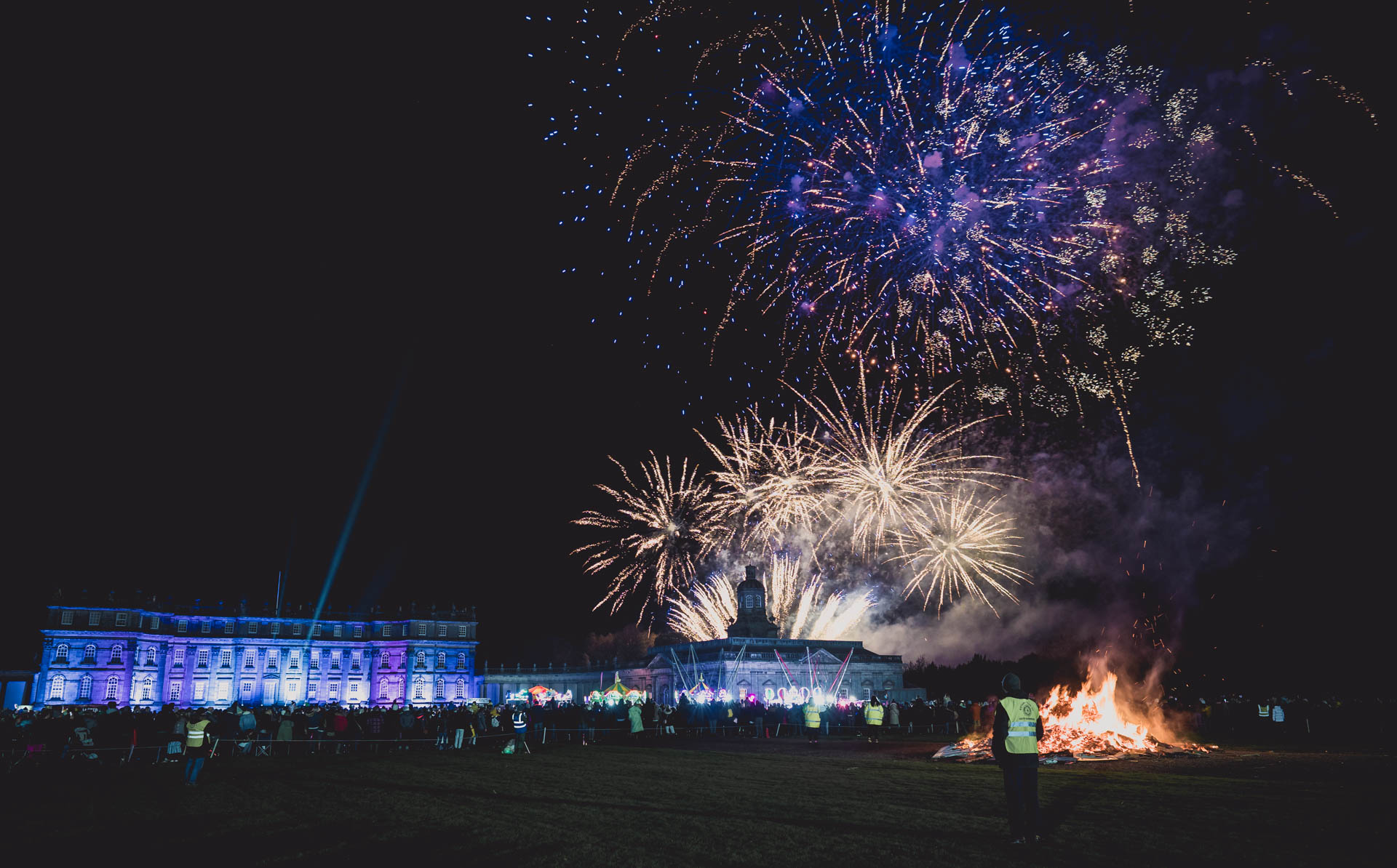 hopetoun-fireworks-bonfire-night-south-queensferry