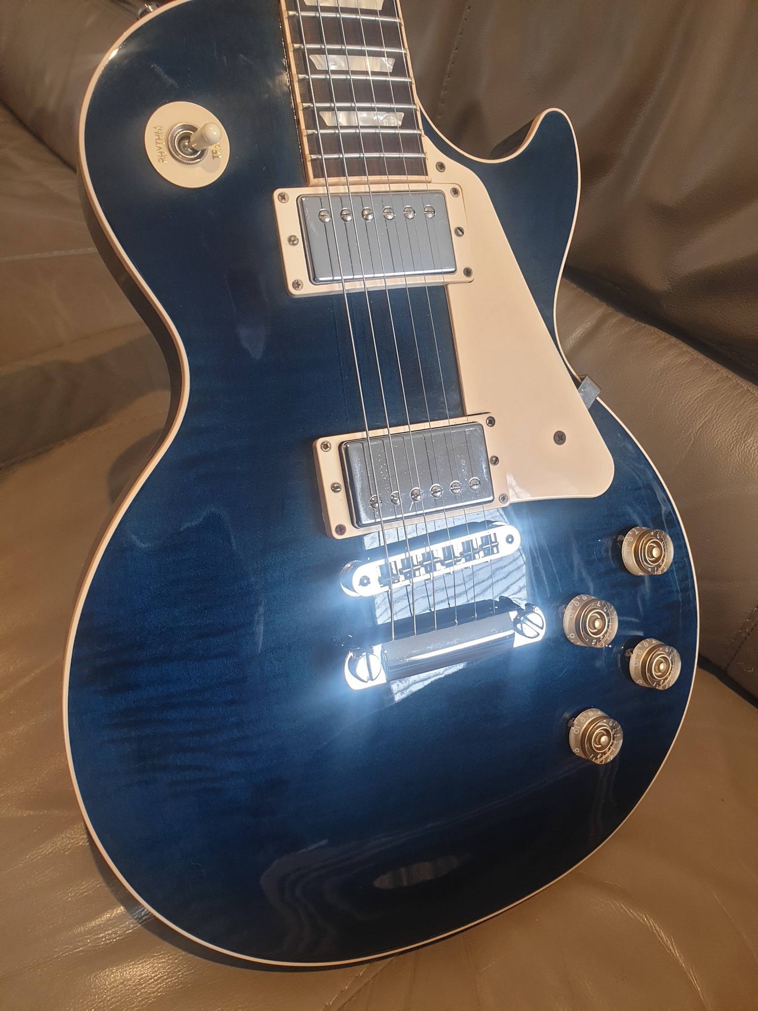 約4.3kg Gibson Les Paul Traditional ソリッド