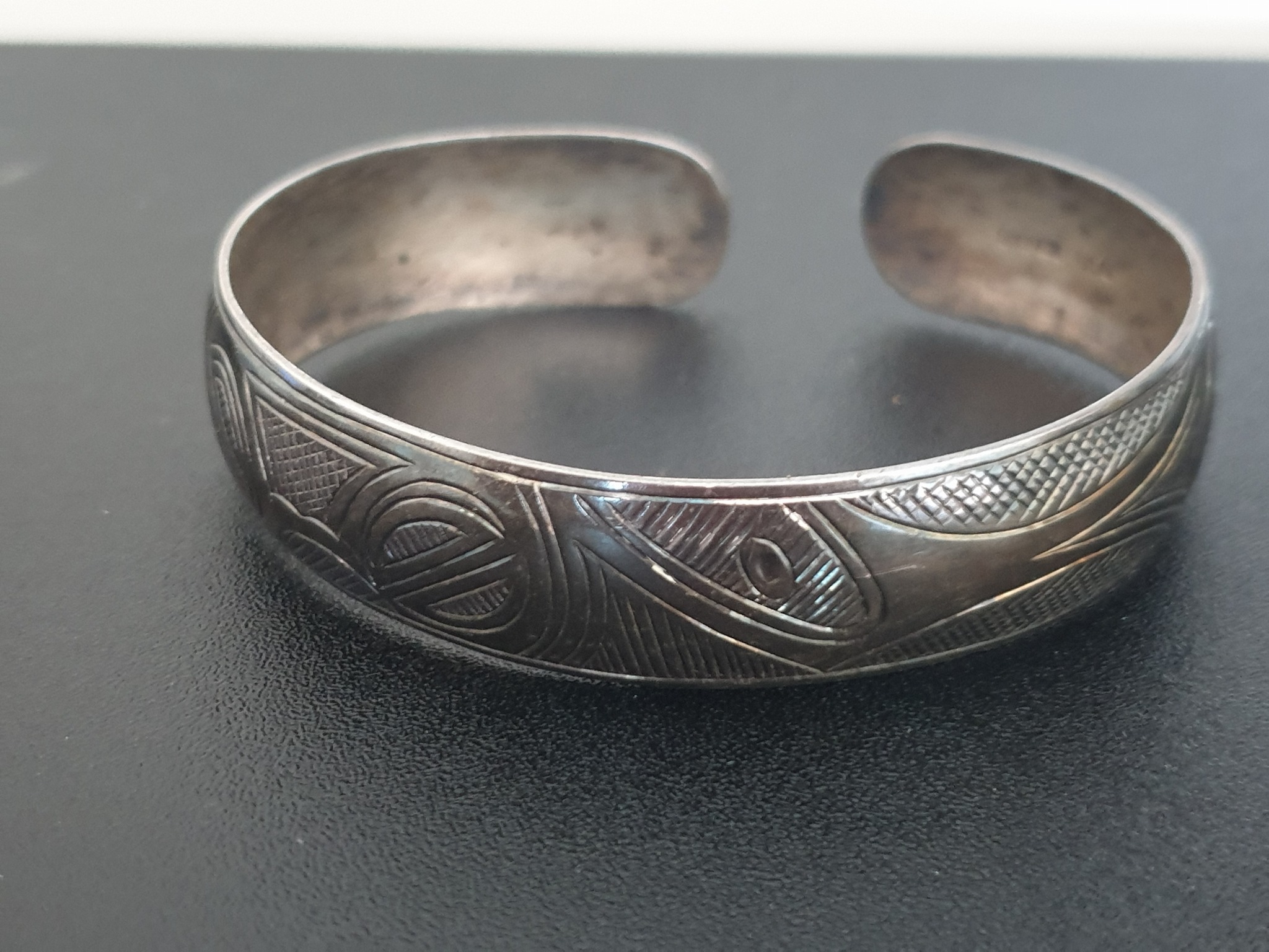Any information on unmarked silver bracelets from the 70