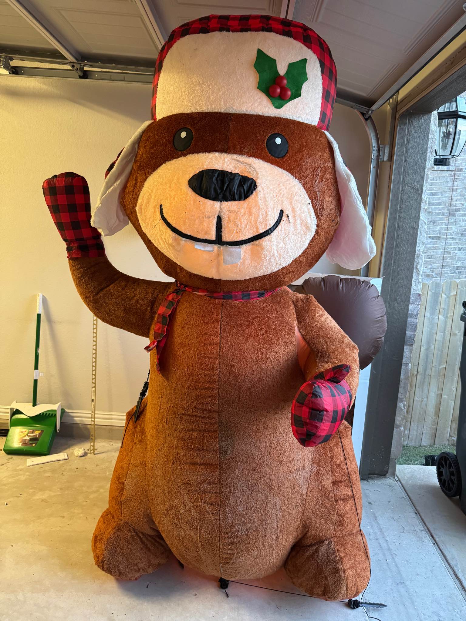 7FT Giant Christmas Inflatable – Cute Holiday Beaver with Hat & Mittens ...