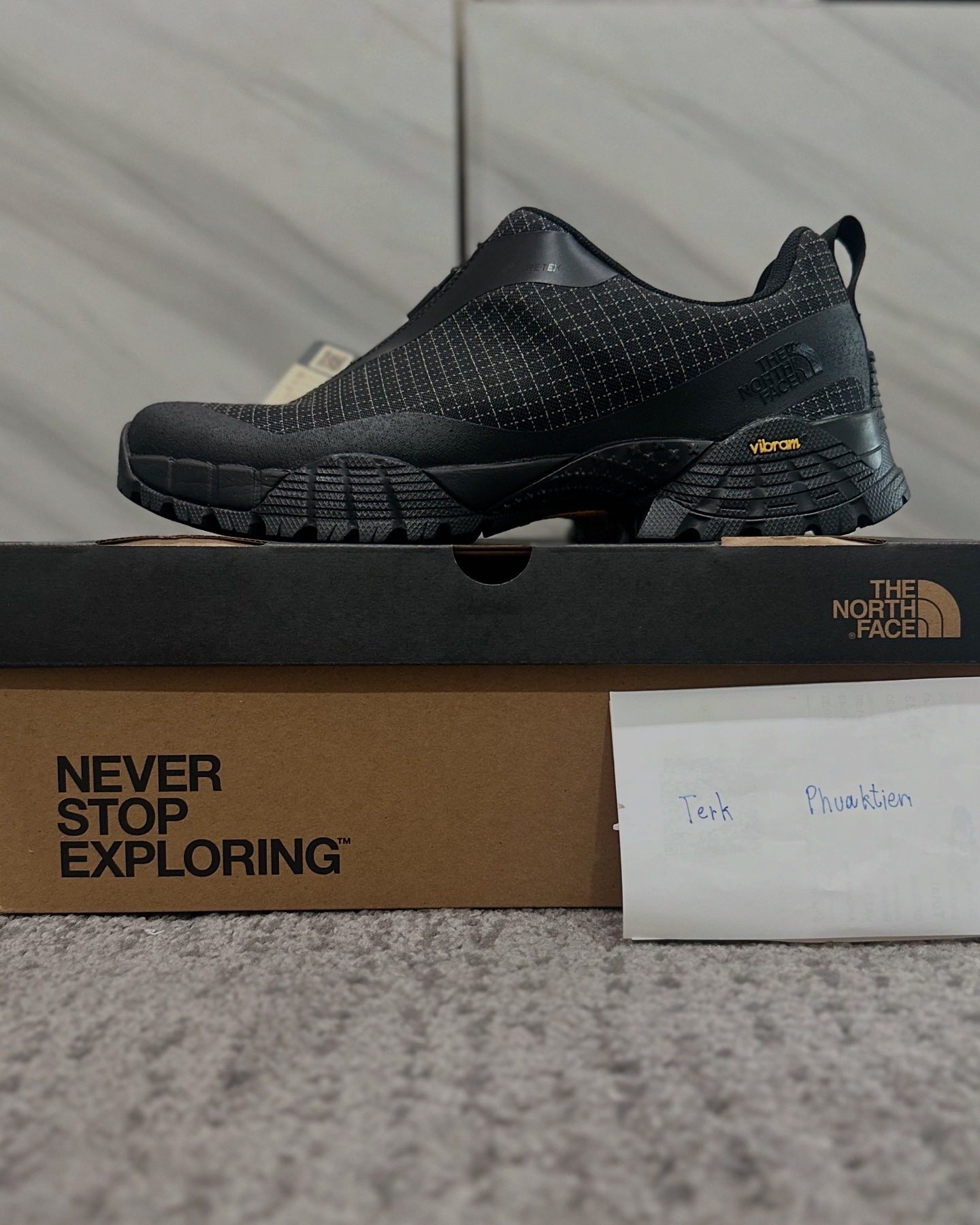 The north face townt II Gore-tex 9us 27cm. จากญี่ปุ่น ลองใส่1ครั้ง 