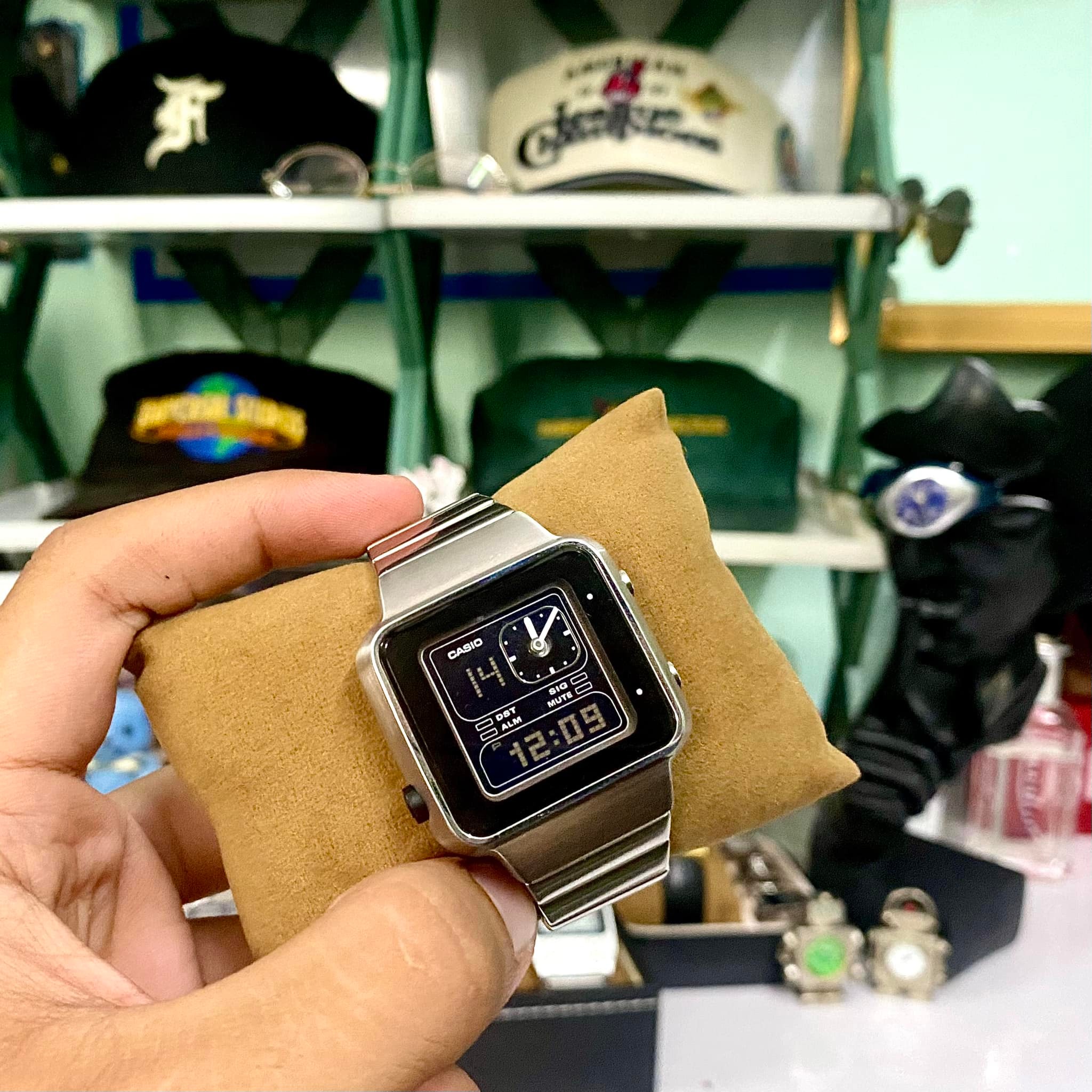 What year was the Casio Futurist LAQ-2000 released?
