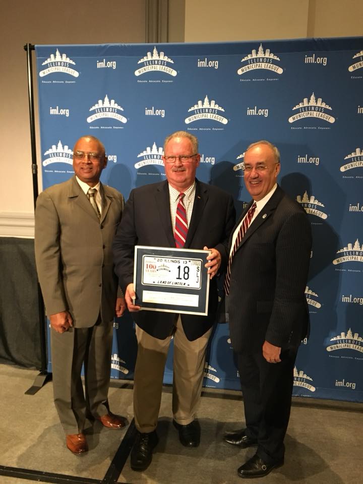 Congratulations to Mayor... - Macomb Area Chamber of Commerce