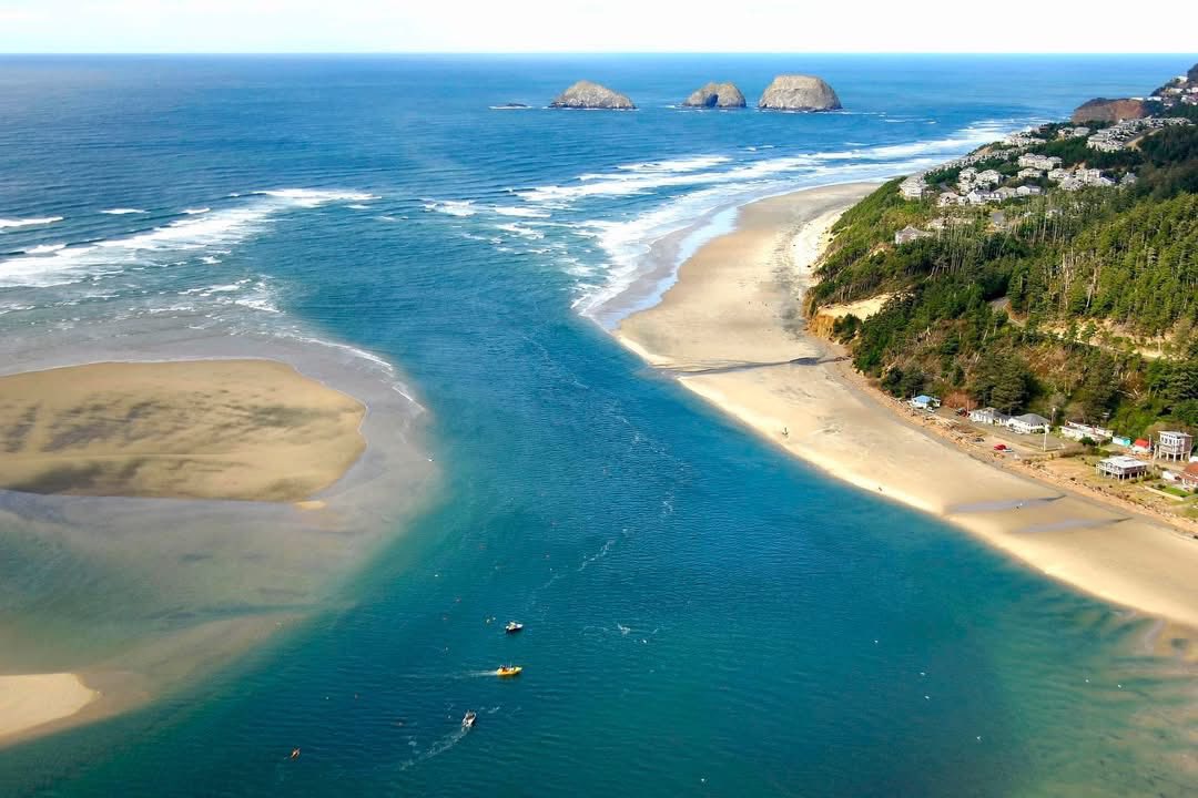 Oregon Coastal Crabbing & Shellfish | 🦀🧠📚💭🗺️🌊Netarts Bay is an ...