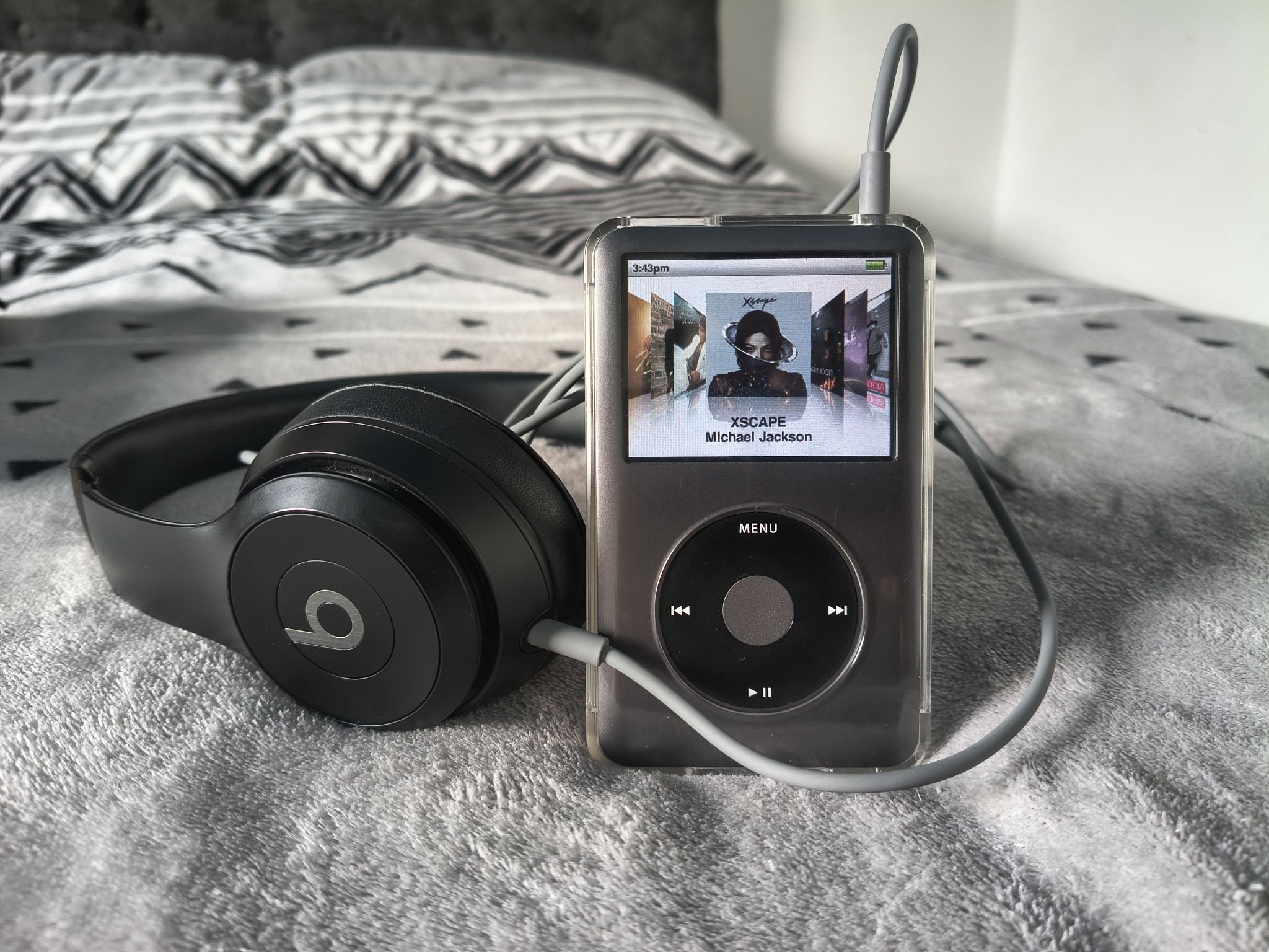My new iPod Classic just arrived. Excited to use it!!! Working