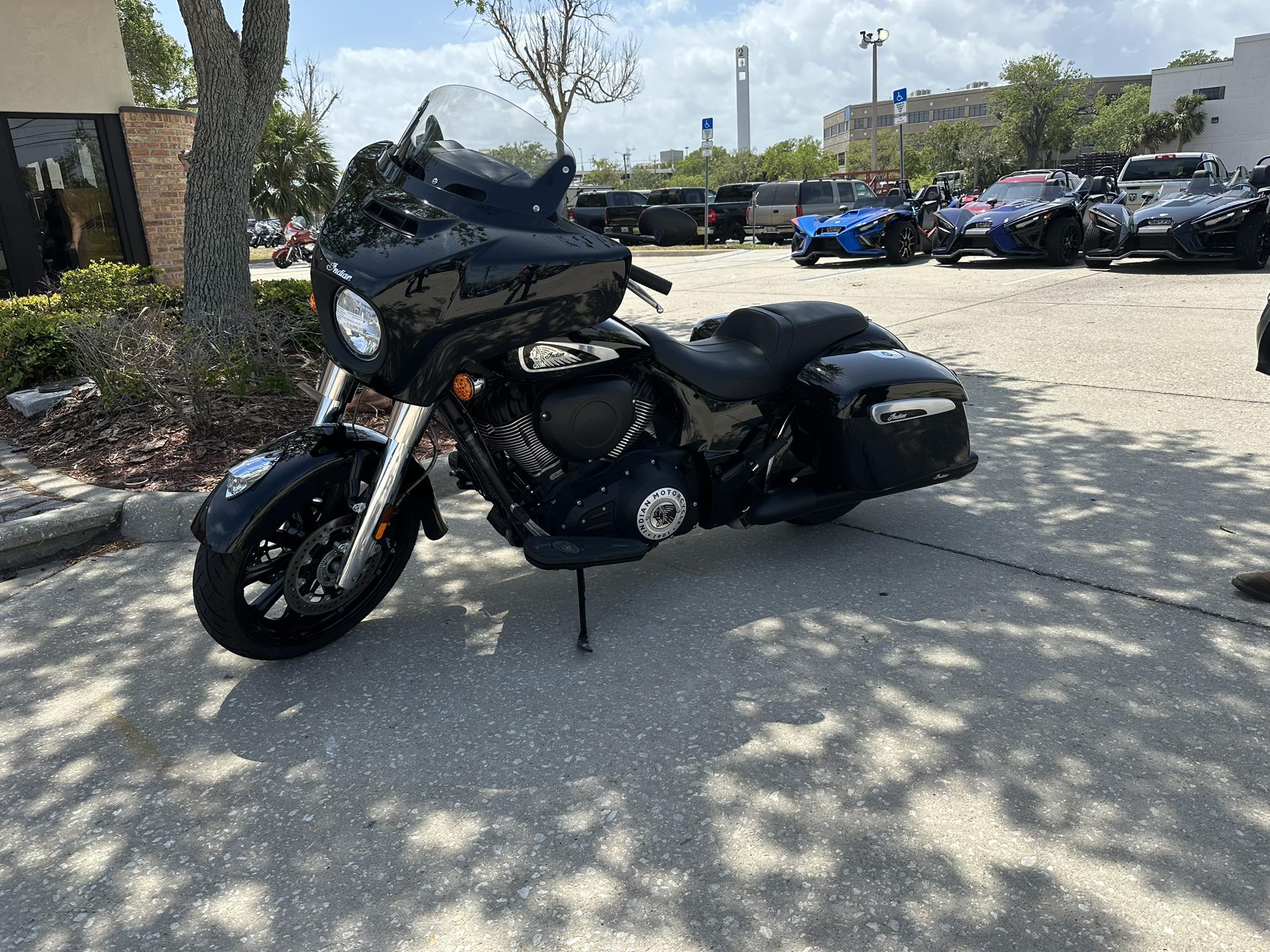 Gloss Black Sharp Saddlebag Guards Rear Crash Bar for Indian Chief Chieftain Springfield Roadmaster Challenger Pursuit