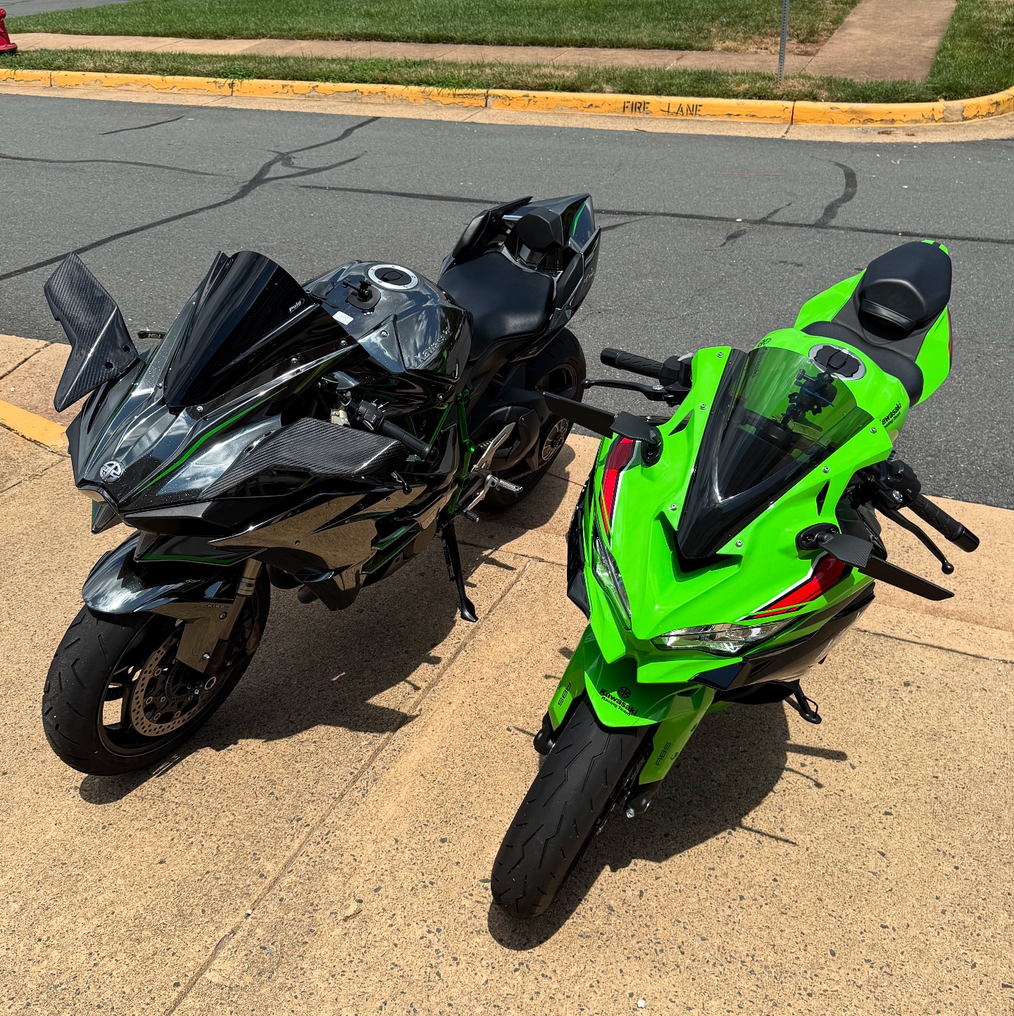 2 years with these 2 wheels 🟢 #Kawasaki #NinjaZX4RR #ZX4RR