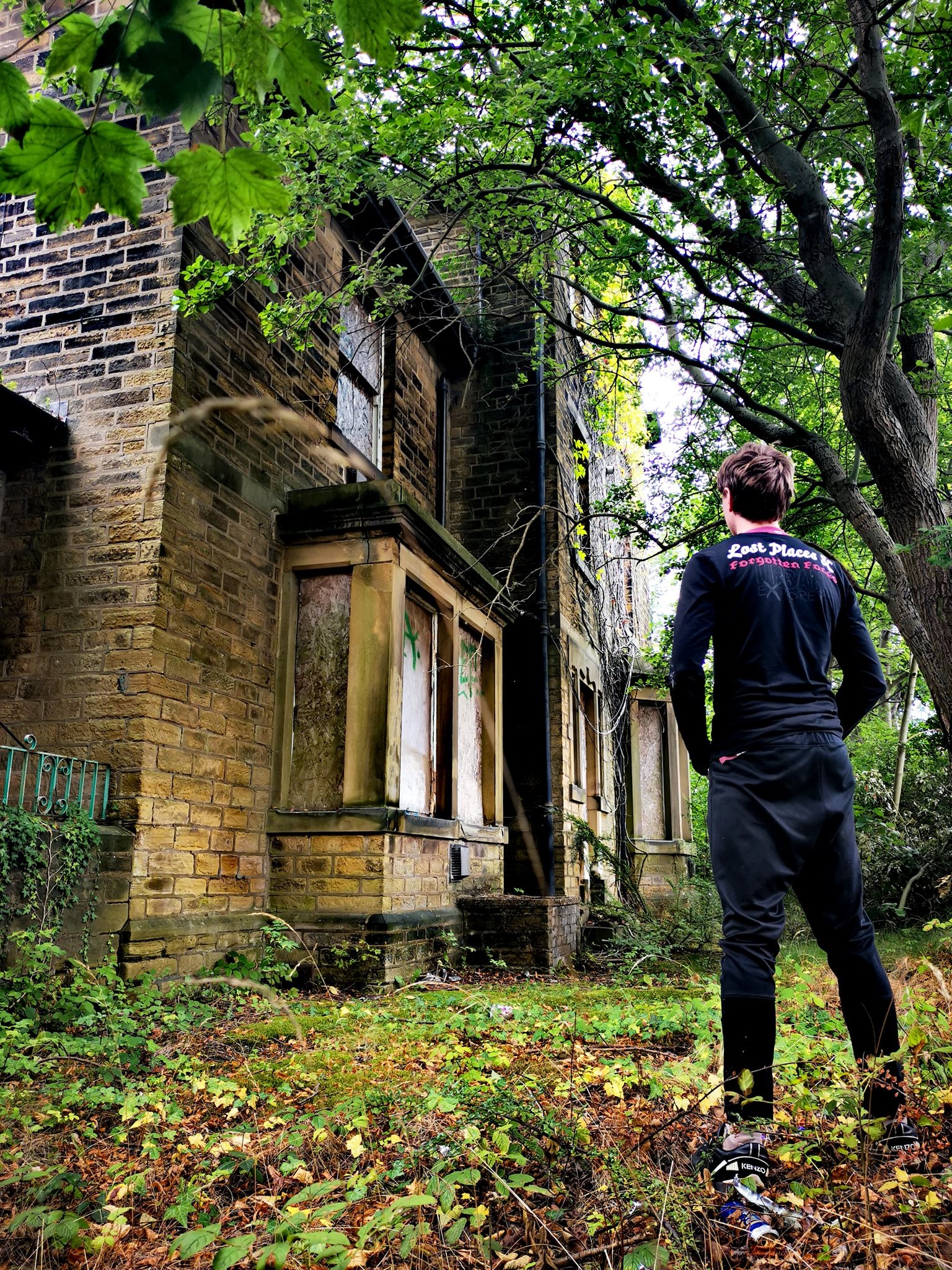 Lost Places & Forgotten... - Lost Places & Forgotten Faces