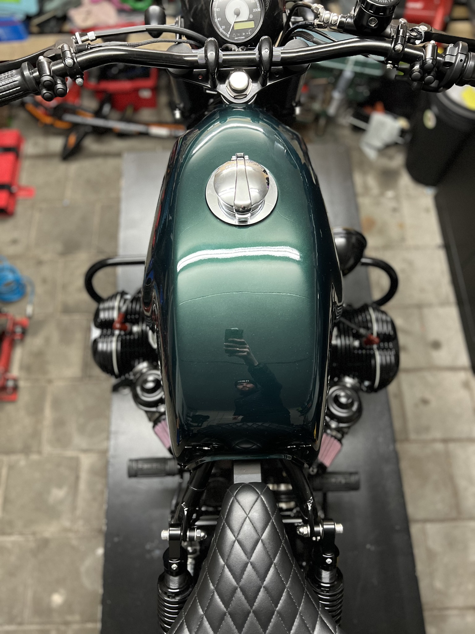 Porsche Jet Green BMW cafe racer build