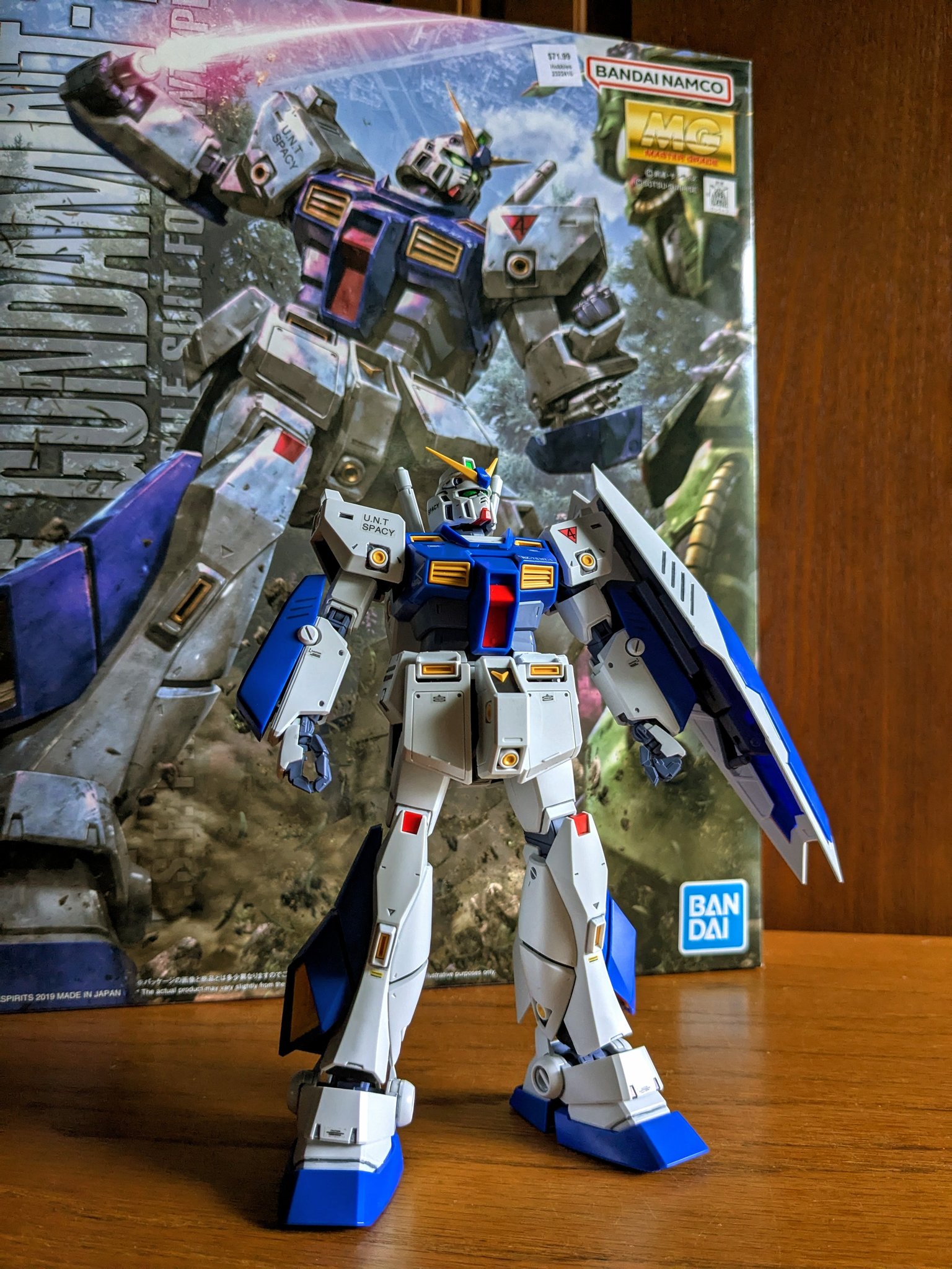 MG Gundam NT-1 Alex Ver.2.0 (Review)