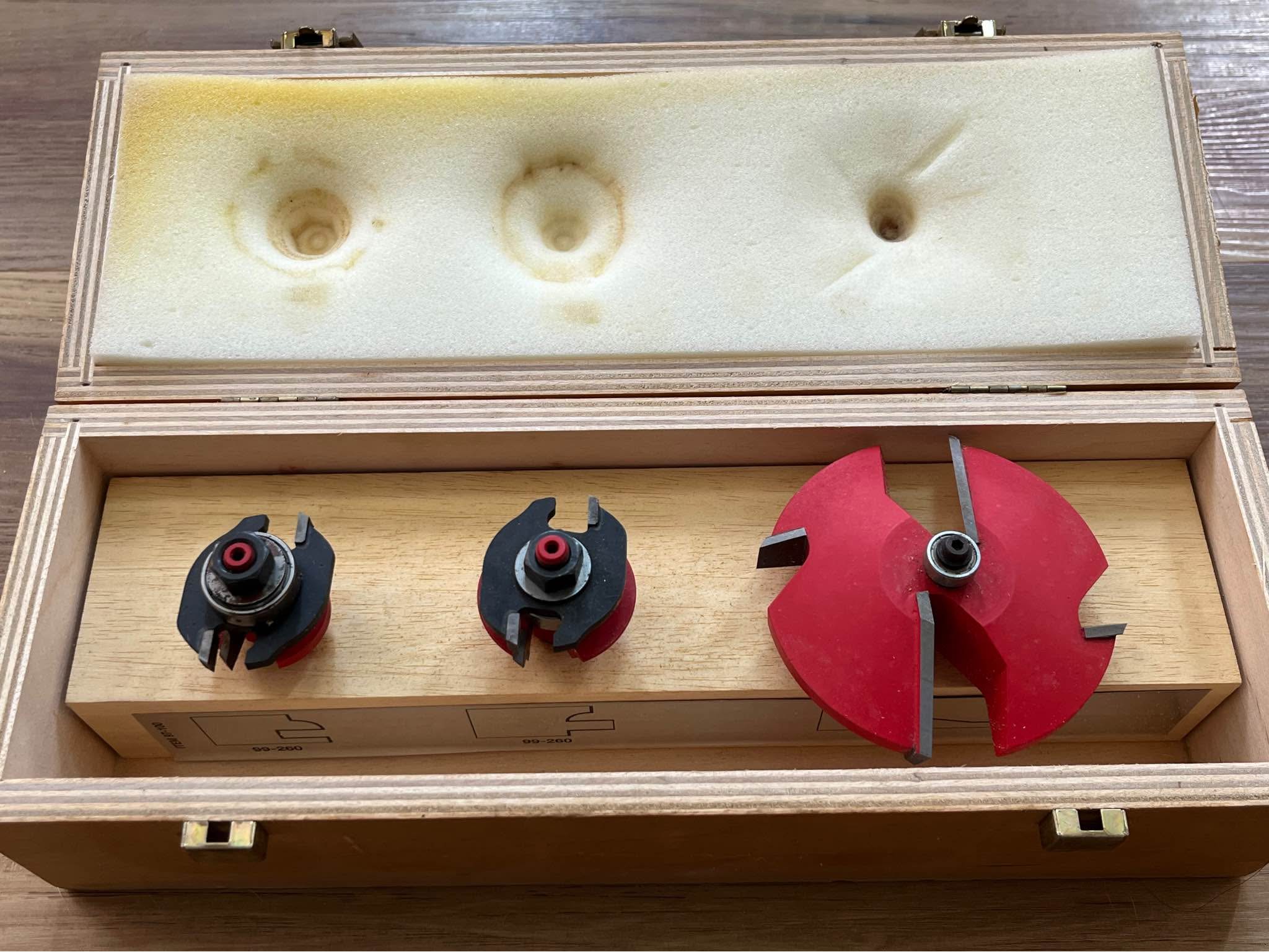 FREUD 97-100 Professional Woodworking ROUTER Bit Set Wood Case made in ...