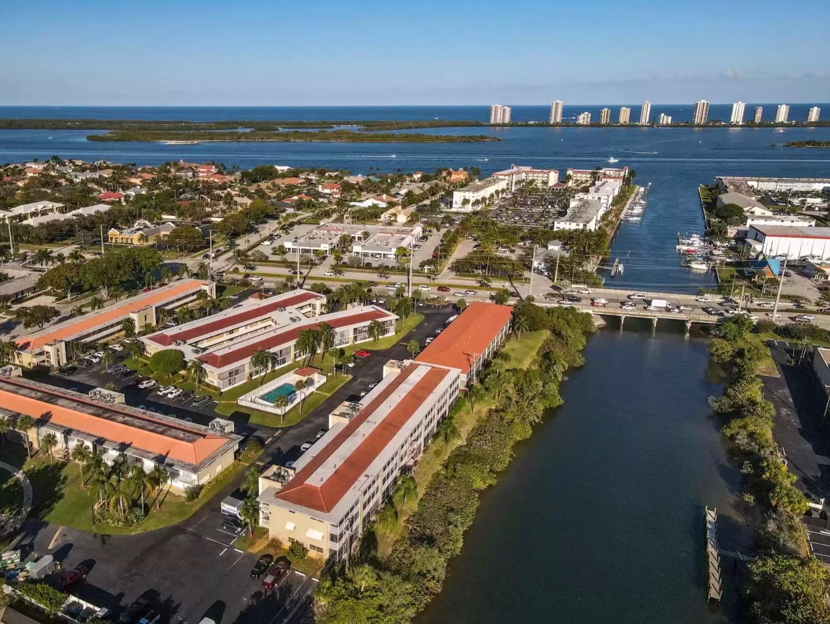 Gallery Detail: Village Garden Condo Residents
