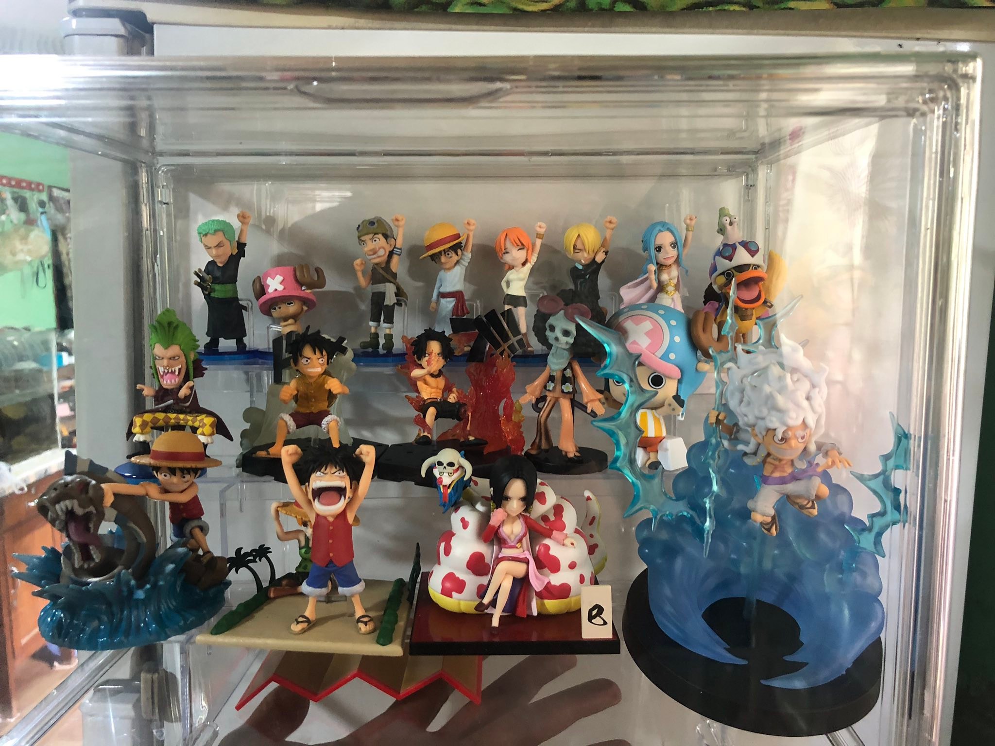 Banpresto One Piece15th Anniversary Edition DXF Figure. Authentic 