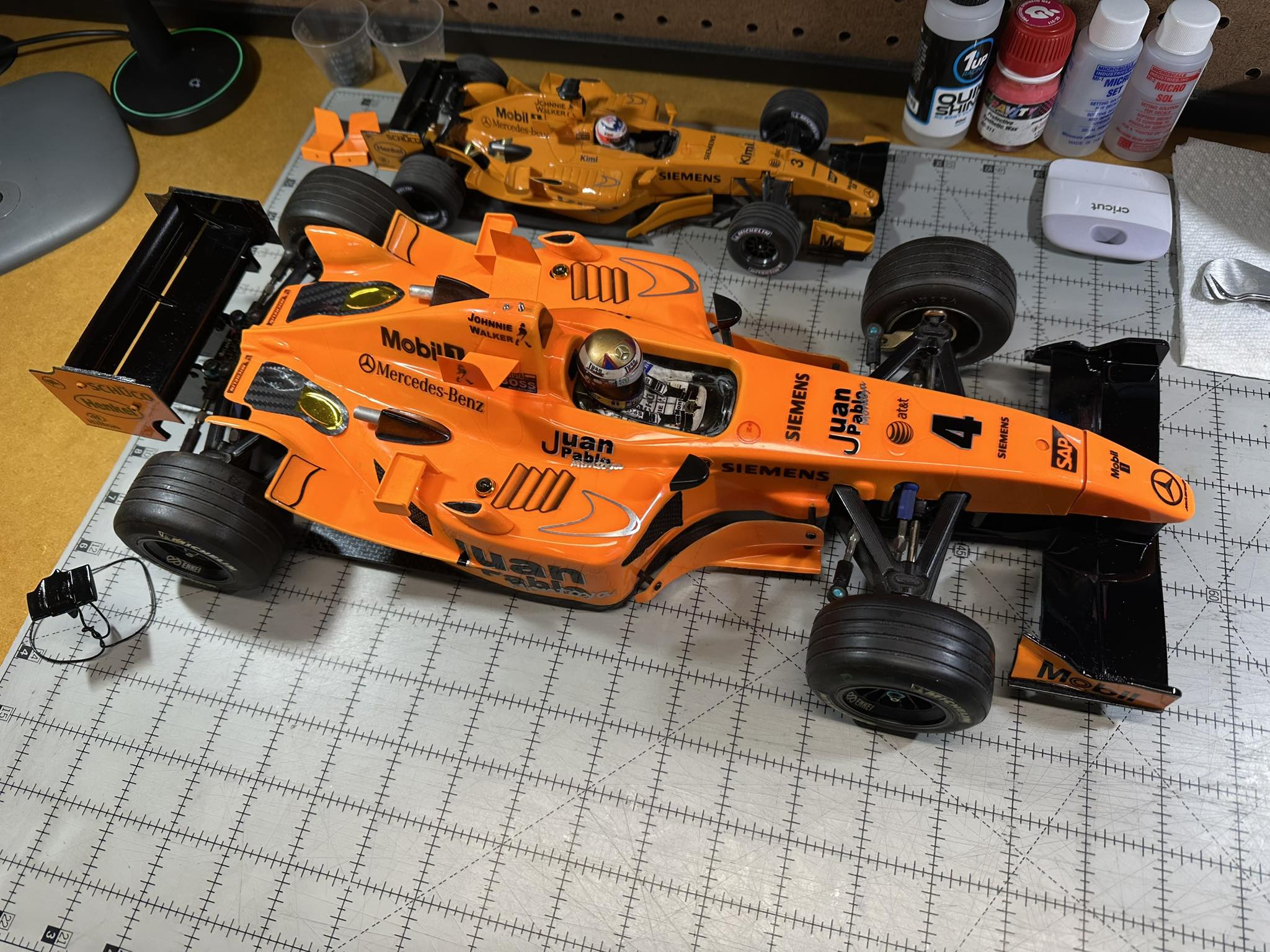 Tamiya McLaren MP4/6 F1 RC car with customized F104W chassis