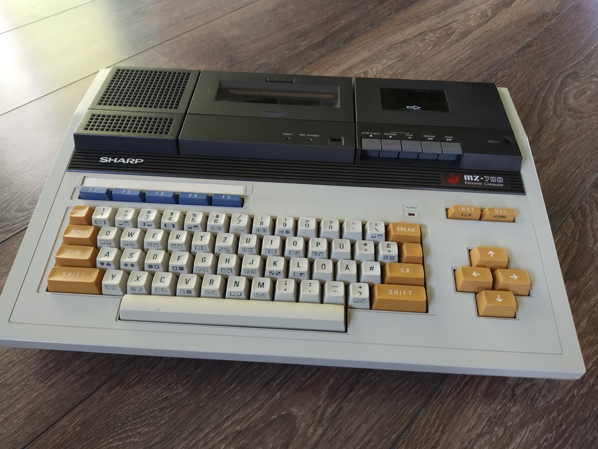 Absolutely loving the details and design of my Sharp MZ-721!