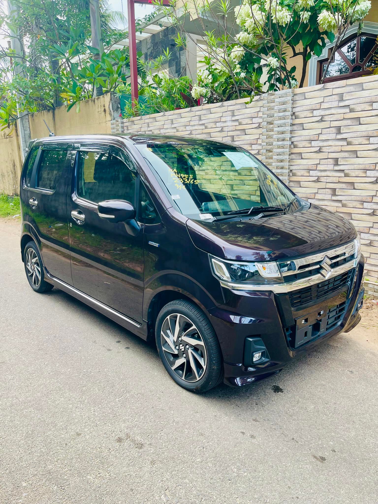 Wagon R Custom ZX 2023 for sale in Sri Lanka