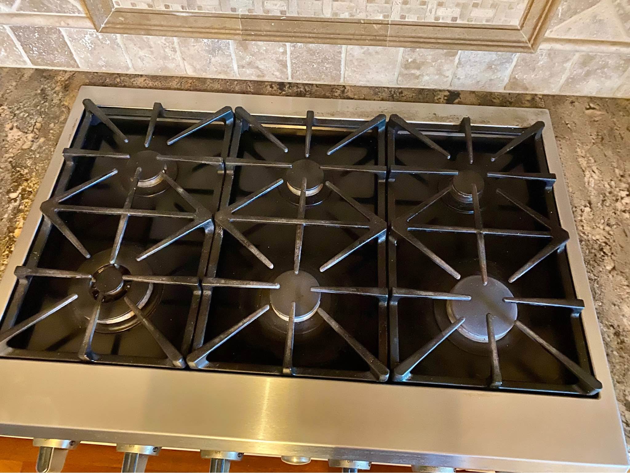 Kenmore Pro Gas Cooktop - Ranges & Ovens - Carteret, New Jersey