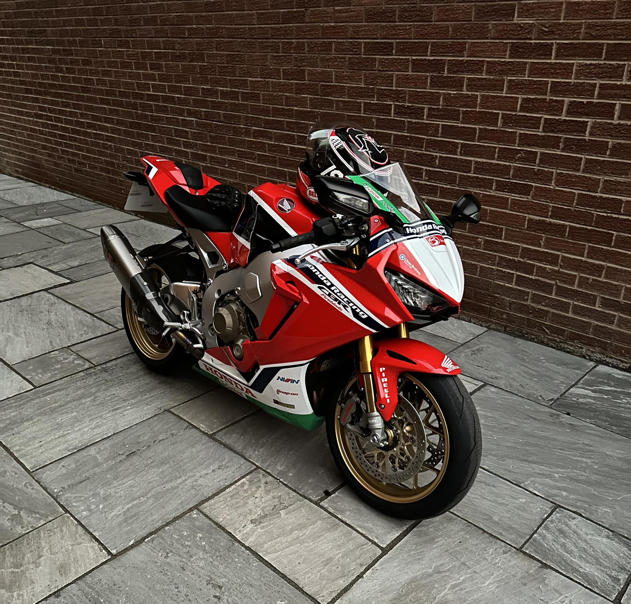 2018 sp1 with titanium akrapovic 12500 miles what's it worth ? Cheers