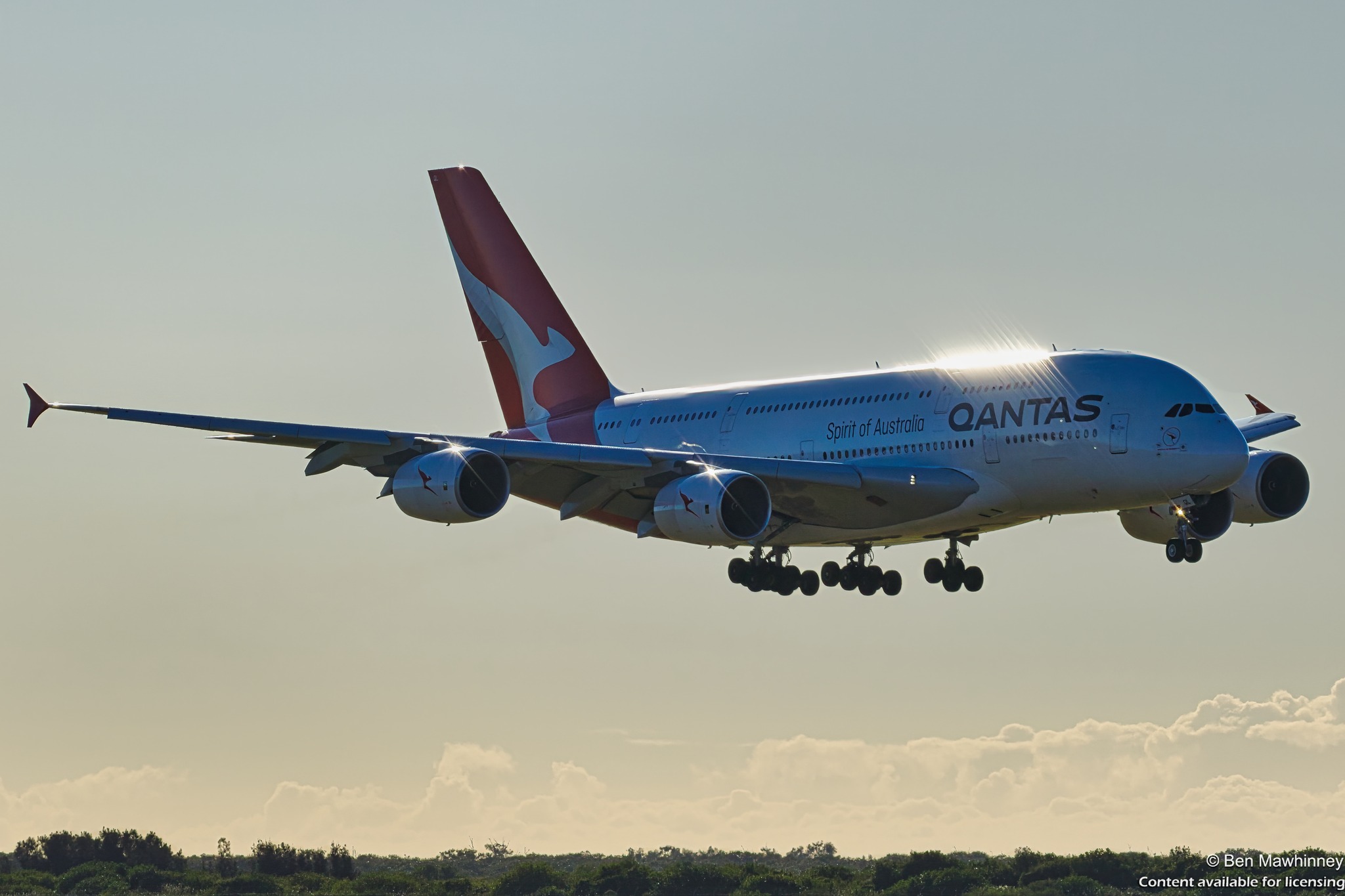 Aussie AV Geeks | Qantas VH-OQL operating as QF12 originally scheduled ...