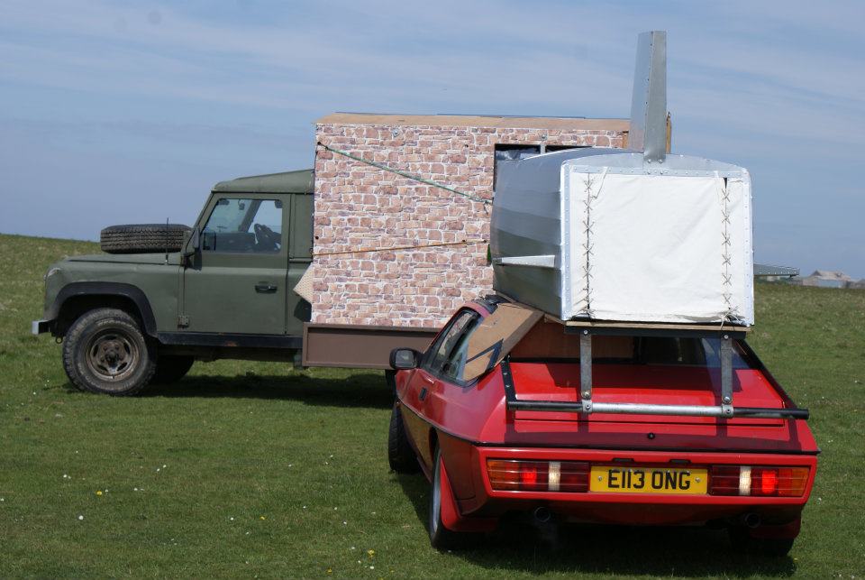 festival campingstuhl TRESKO® Faltbar bis 200 kg mit Kühltasche & Getränkehalter | Faltstuhl inkl. Seiten- und Tragetasche | Klappstuhl Gepolstert Vintage Overdrive – Mr. DROPSHIP Colour:Black Ghost