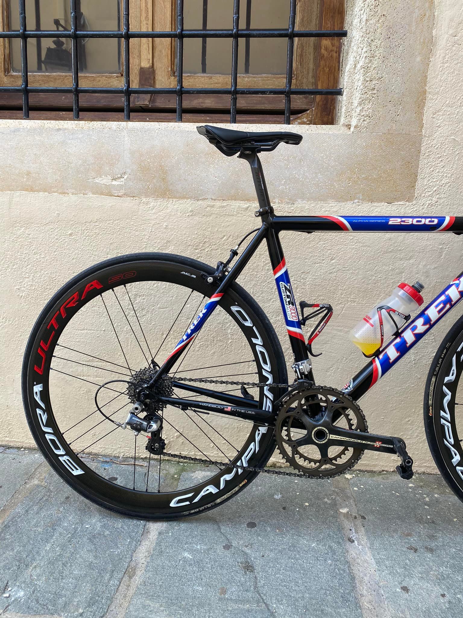 Trek 2300 ZR9000 from 2004 Updated with campagnolo record & super 