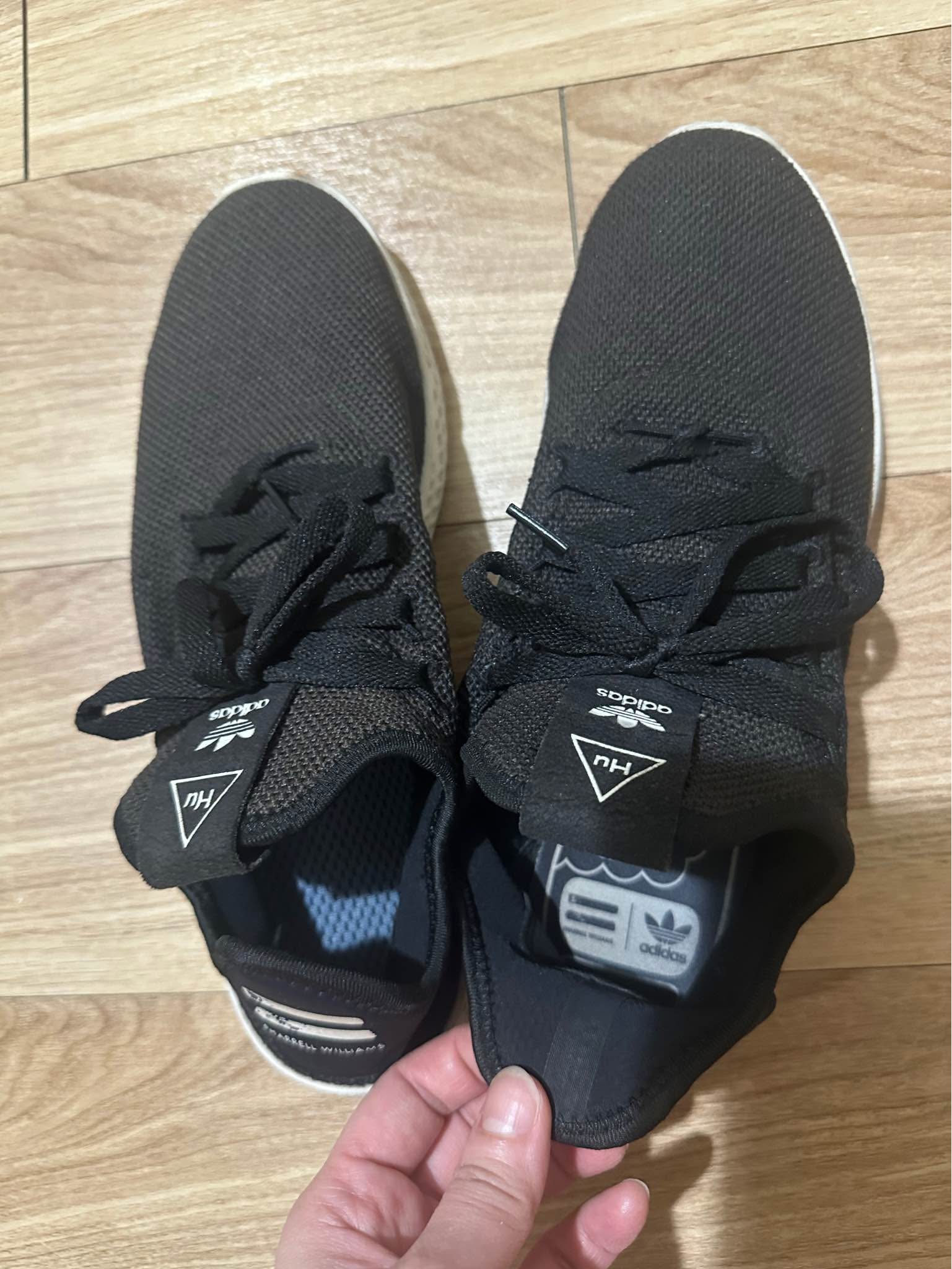 A牌正版球鞋 - Athletic - Taipei, Taiwan | Facebook Marketplace | Facebook