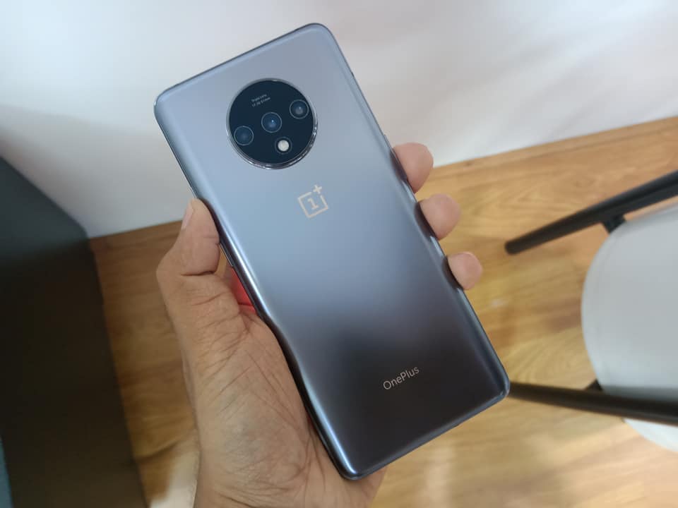 OnePlus 8T will be available for Rs 9,999 during a flash sale on