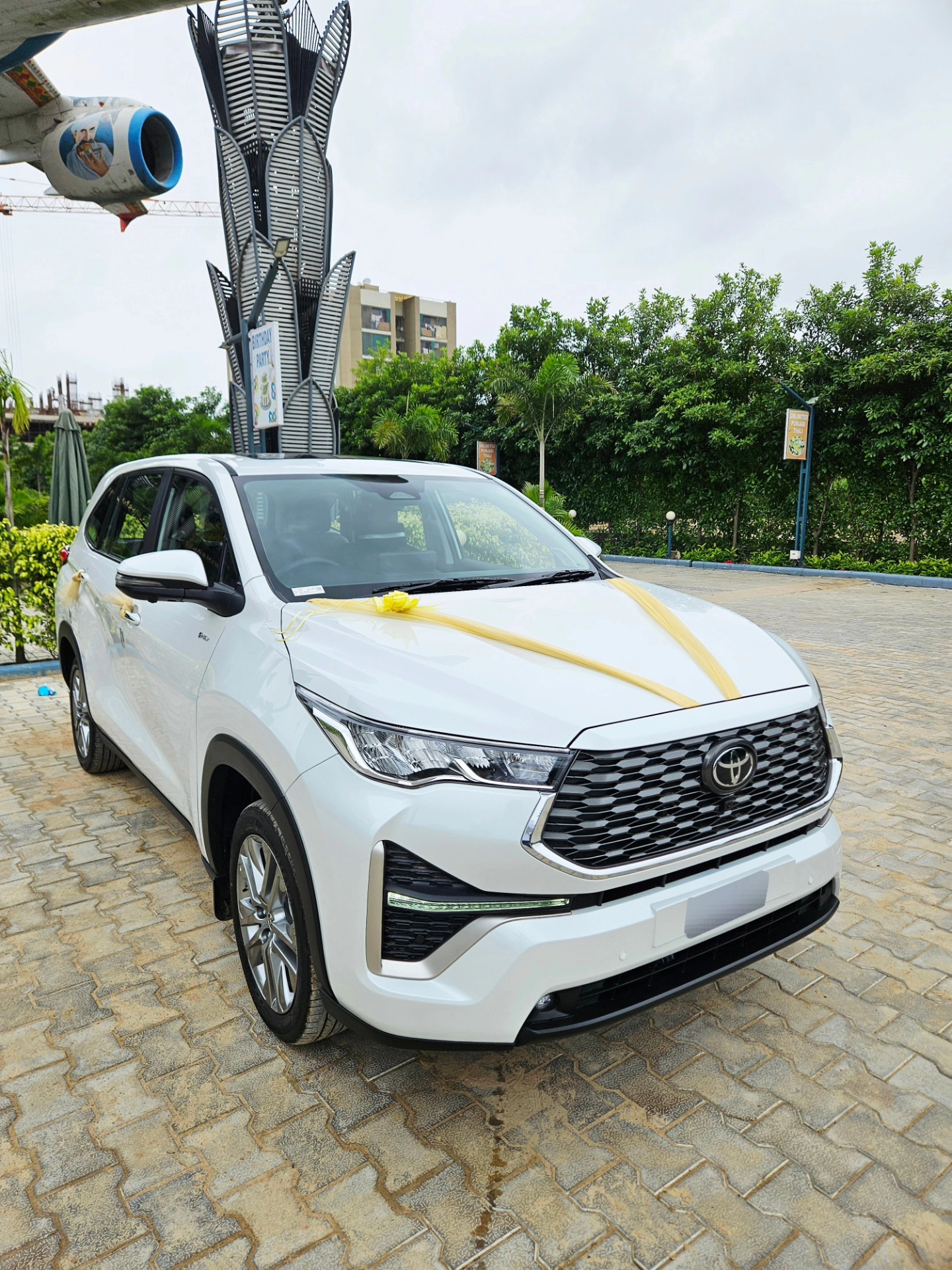 Delivered Toyota Hycross Hybrid ZX-O 7str Pearl White