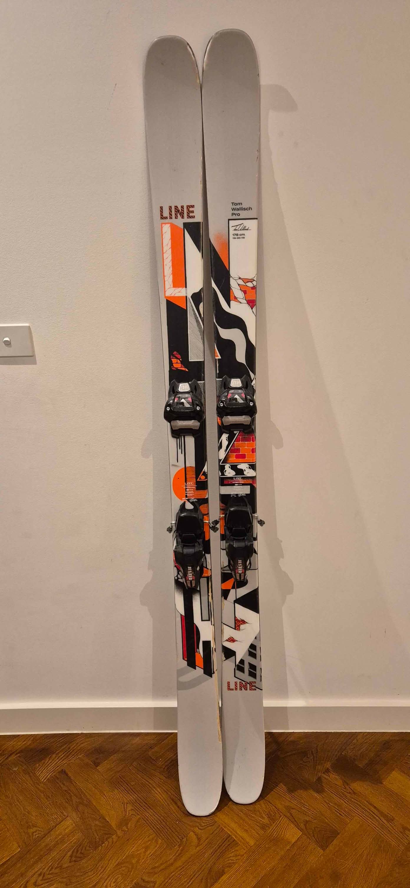 LINE Tom Wallisch Pro twin tip skis.. 178cm with Marker Jester 