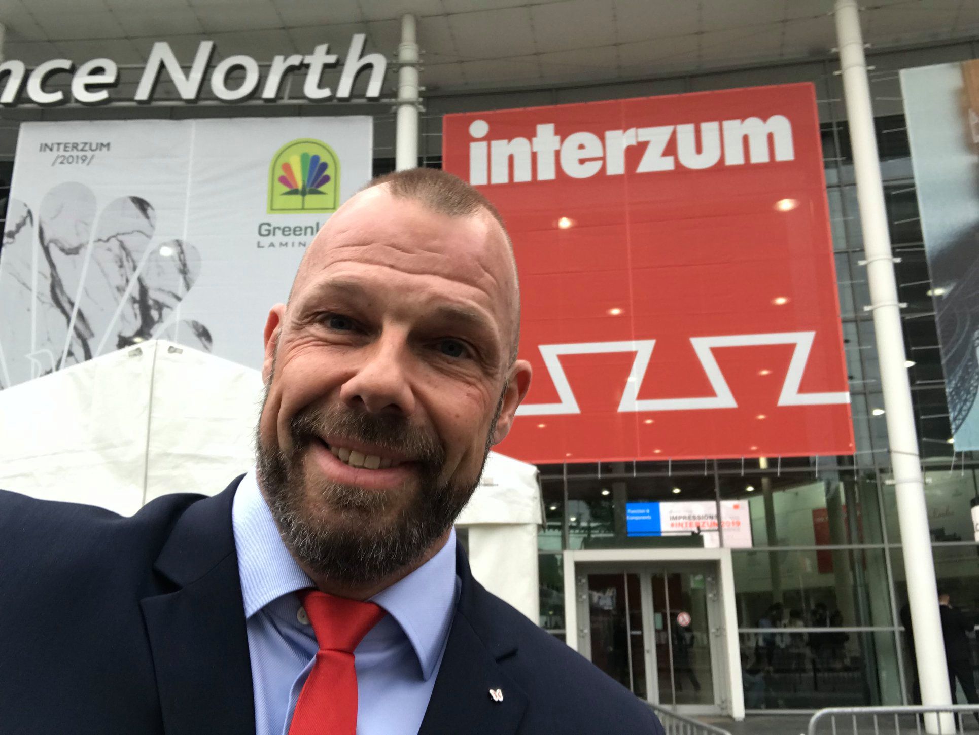 Unser Inhaber, Peter Patrik Roth,... - Roviva Roth & Cie AG | Facebook