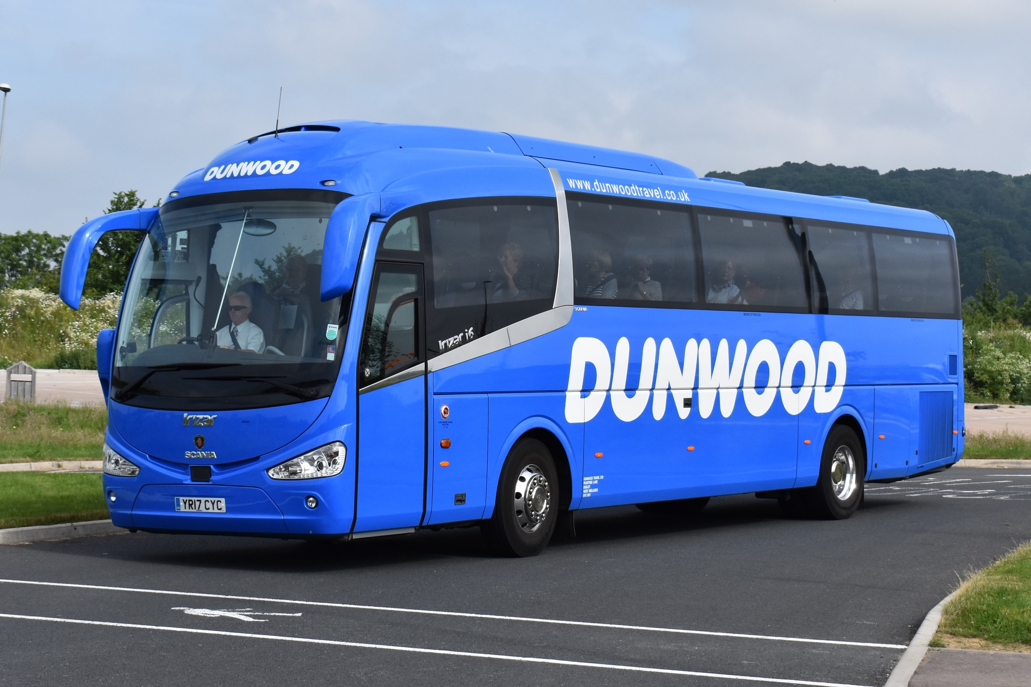 Friends of Buses and Coaches | MD Coaches YT19 EAE Scania K360IB6/Higer ...