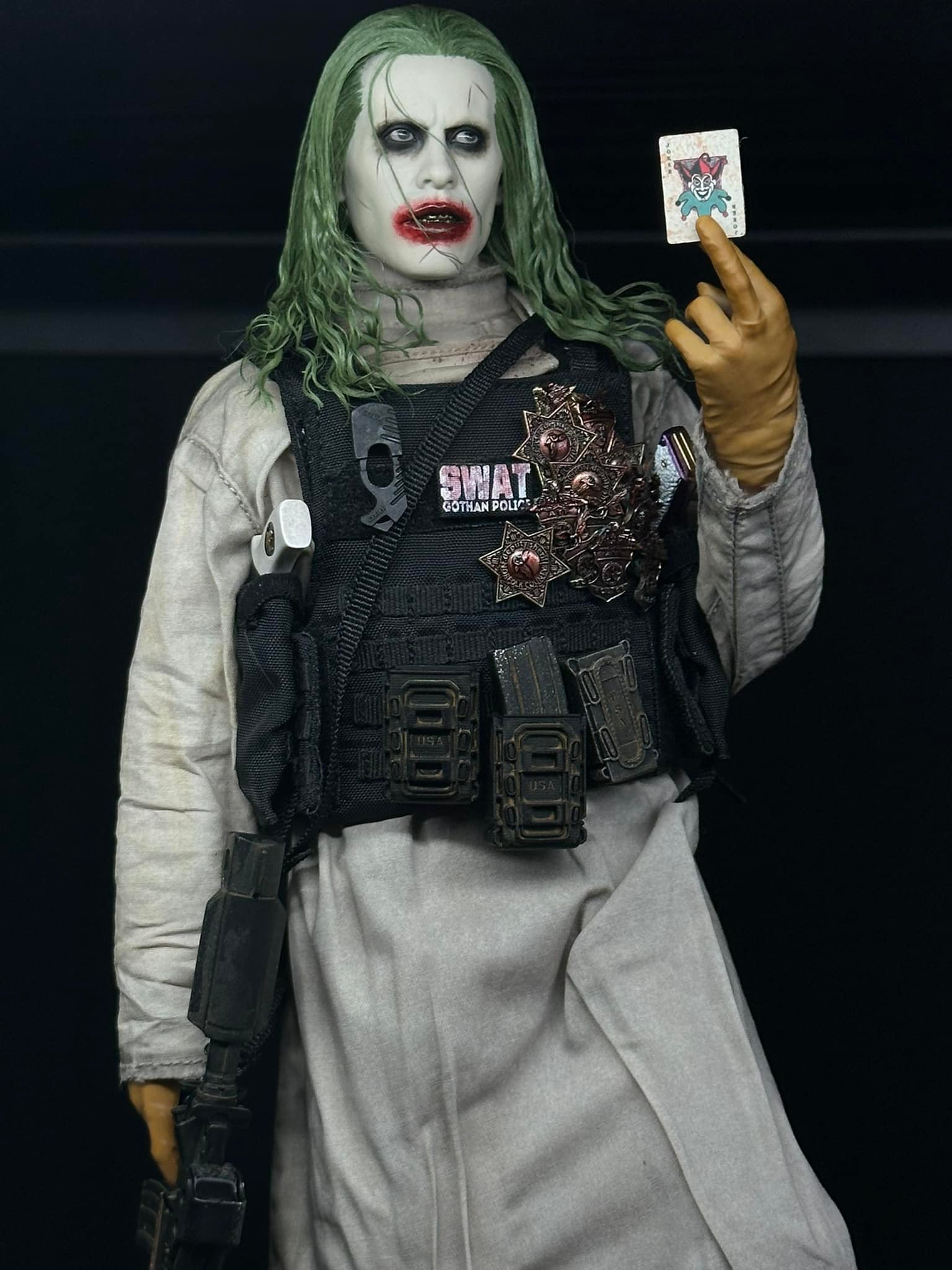 Custom 1/6 Knightmare Joker figure review