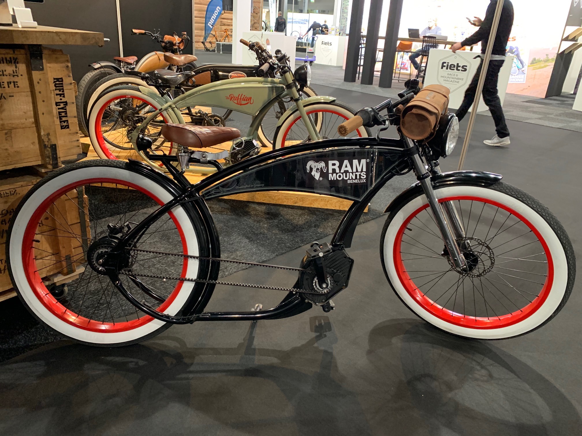 erstes fahrrad mit pedalen 3-in-1 Kinder Laufrad ab 1 Jahr Petite&Mars Bingo – Pedalen, Ultraleicht (2,3 kg), Verstellbar, Fördert Gleichgewicht & Motorik, Erste für Babys 12–36 Monate bis zu 25 kg (Beige) Spielzeug Category:Fahrräder 12 Zoll bis 18 Zoll_Aluminium Color:Bumblebee yellow / black matte Cratoni Pacer 2.0 Fahrradhelm