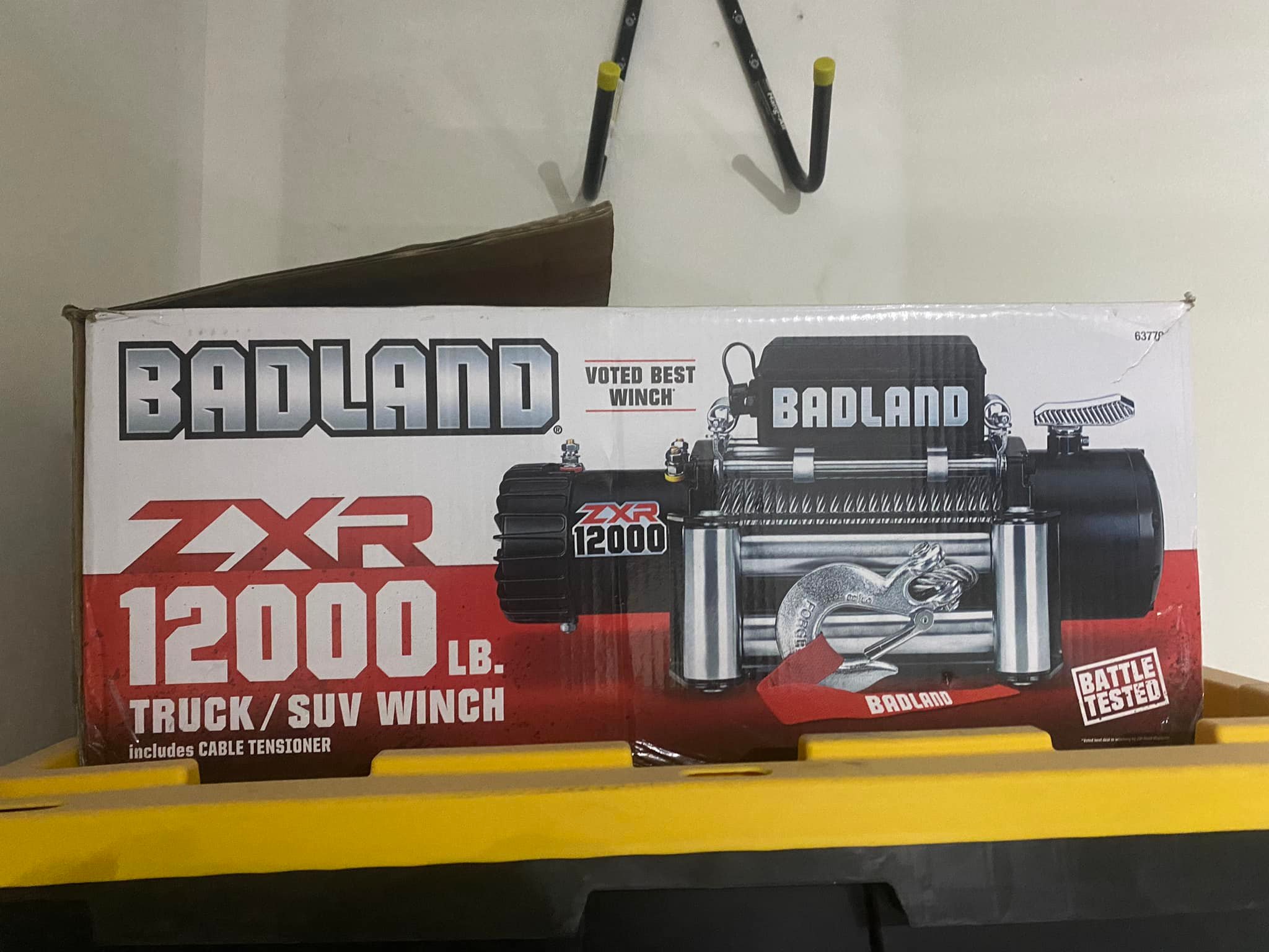 ROREX  箱 2日間限定セール ¥12000→¥9000 🚨DEAL ALERT: Buy a Badland ZXR 12,000 or ZXR 9,500 winch and get