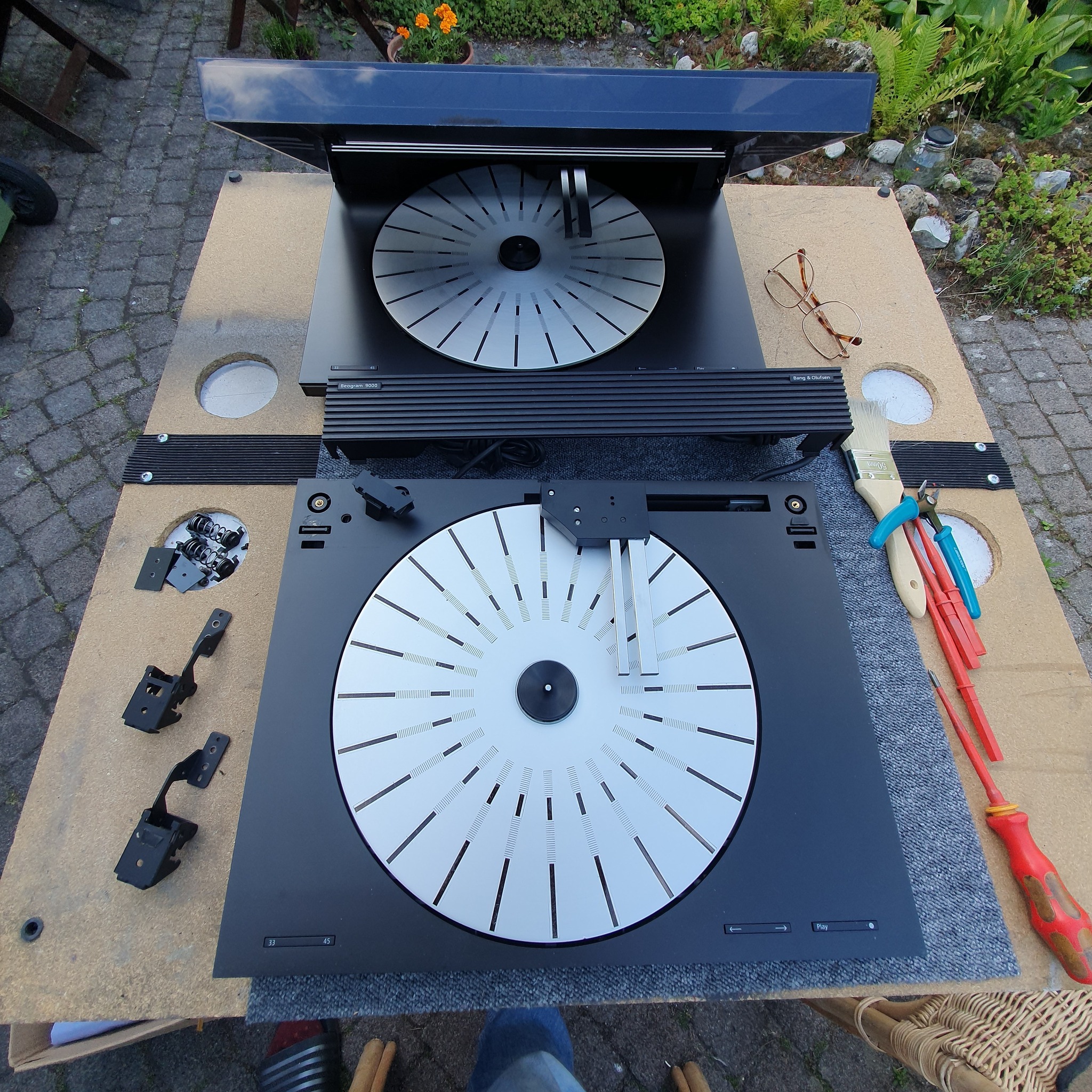Restoring Beogram 9000 turntables with homemade dustcover