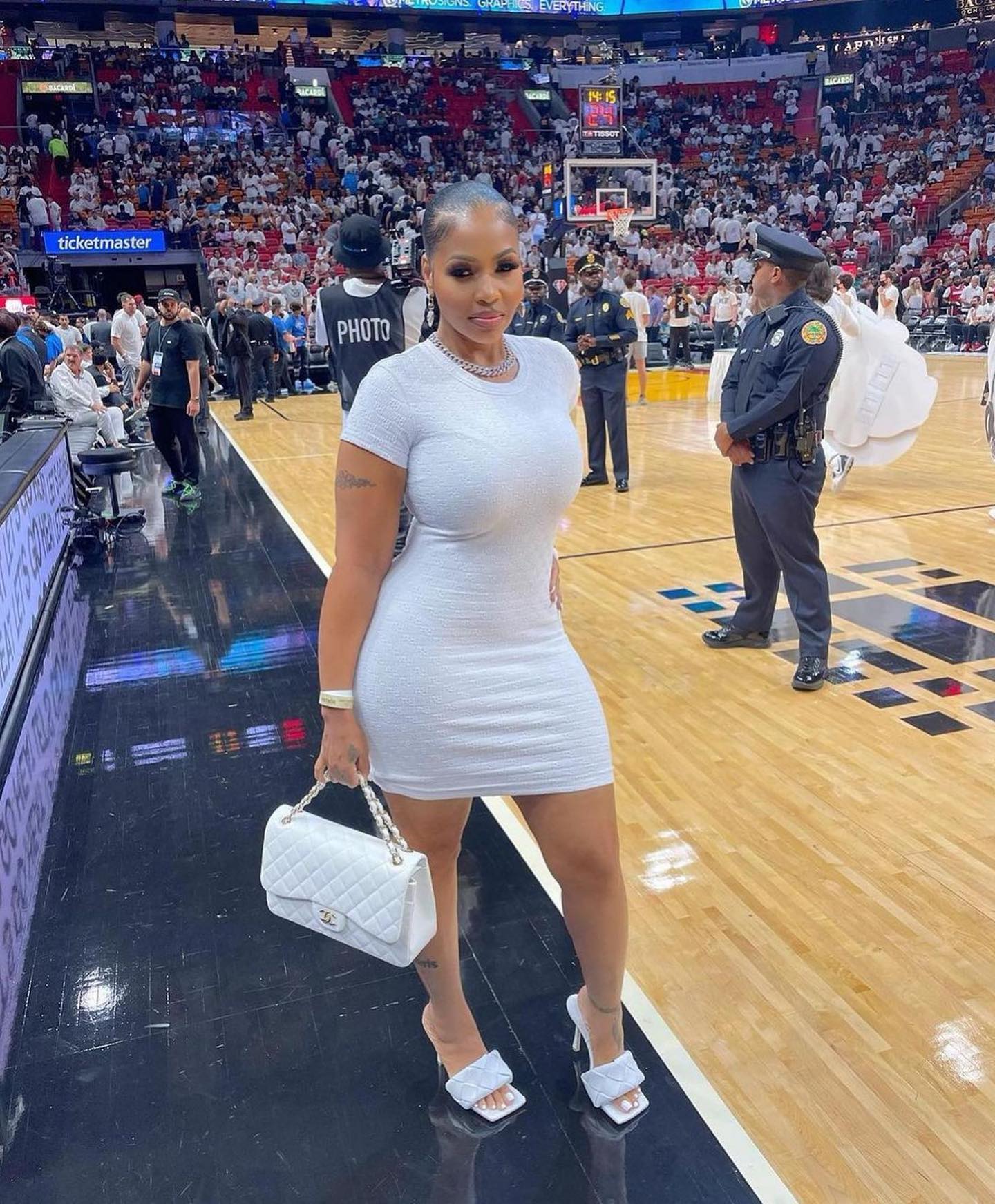 miami heat courtside dress lady YungMiami's mother at the #Heat game 🤍 Gillingham
