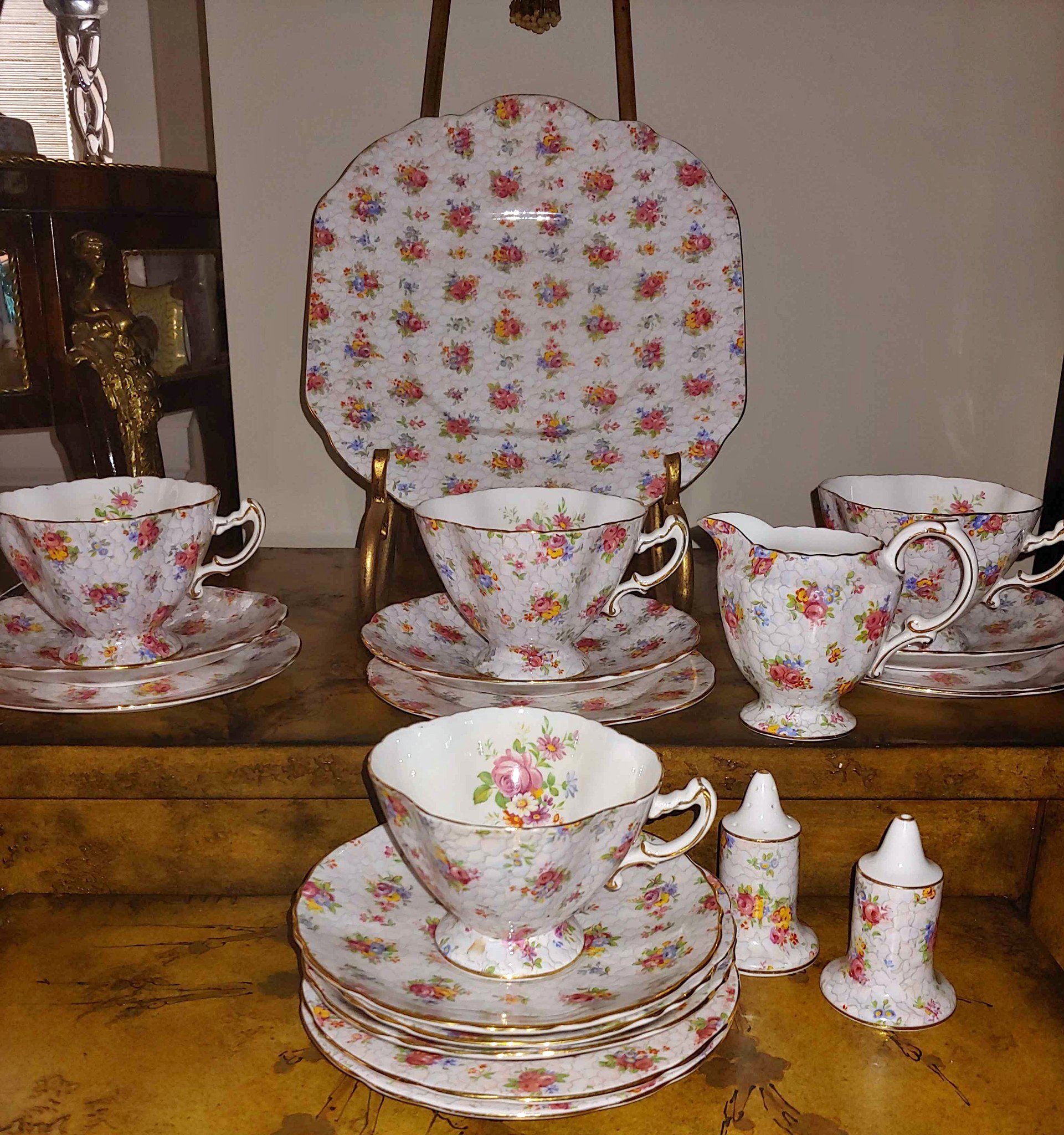 12 Piece Gold Tea Set - Coffee & Tea Sets - Maple Ridge, British ...