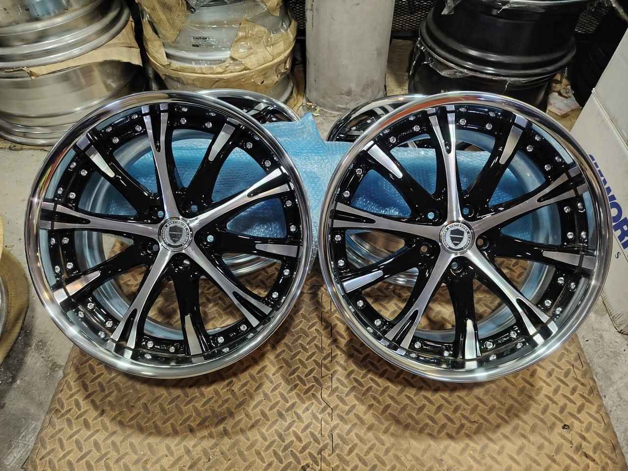 19] WORK SCHWERT SC4 #ORIGINAL_MADE_IN_JAPAN 19x8.5 ET38 19x9.5