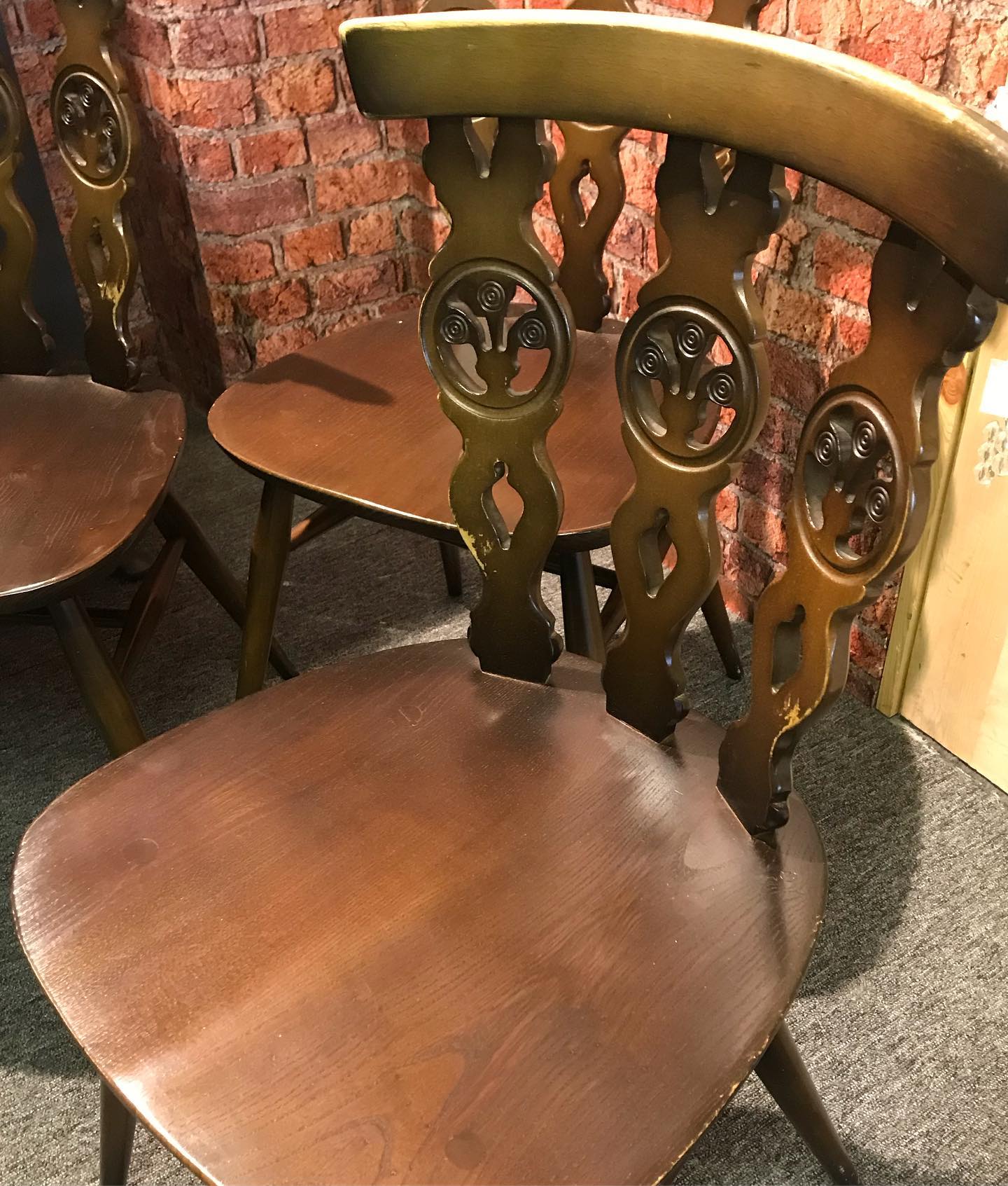 How cute is this weeks ercol project? 414 Windsor Dressing Table