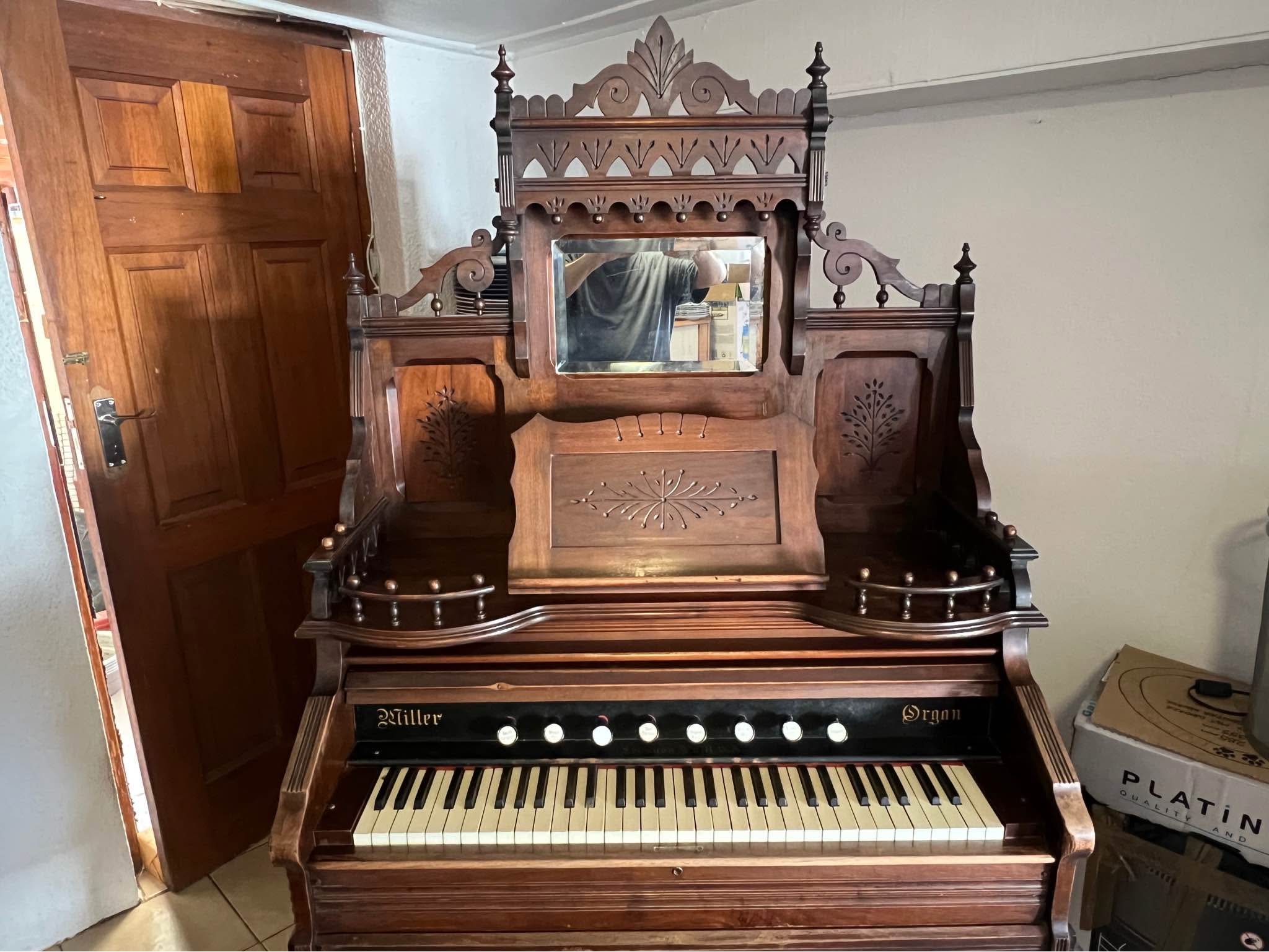 MUSIC INSTRUMENTS & EQUIPMENT - NEW & USED | Miller Organ from the 1800 ...
