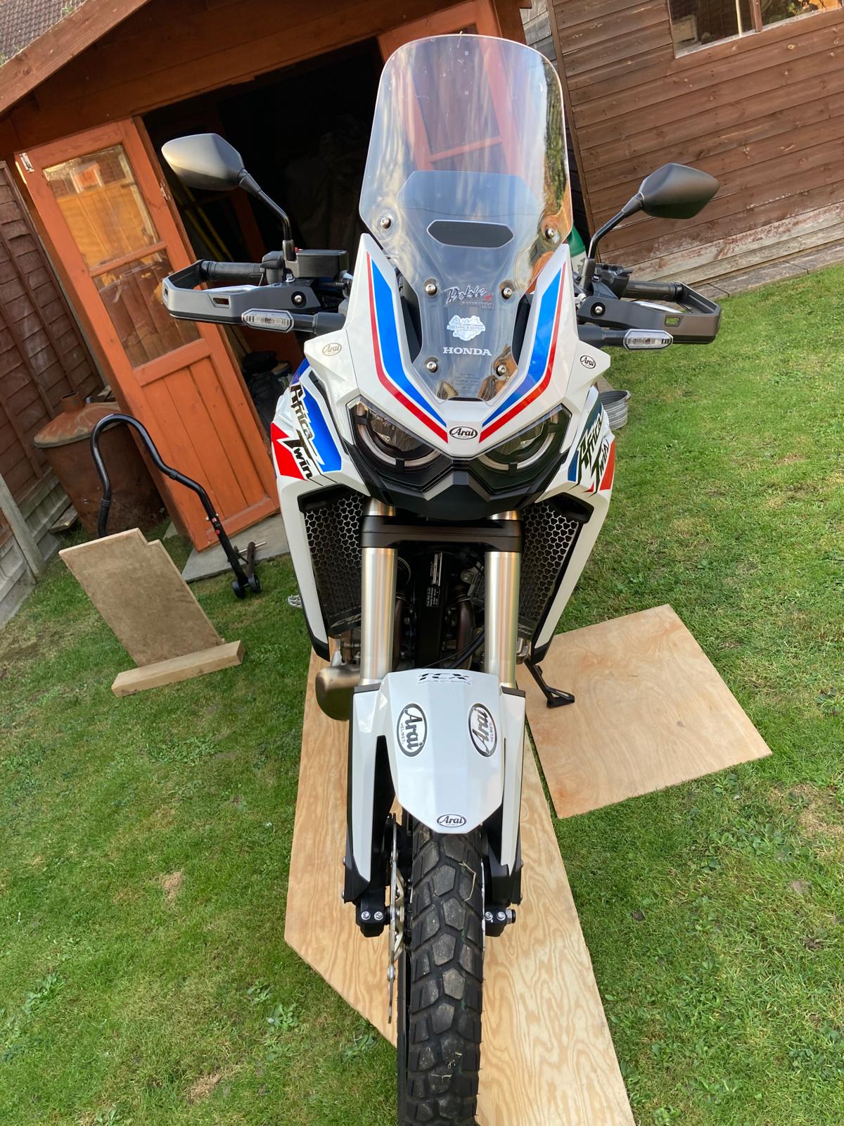 For selling !!! 11000£ Helping a friend to spread the message