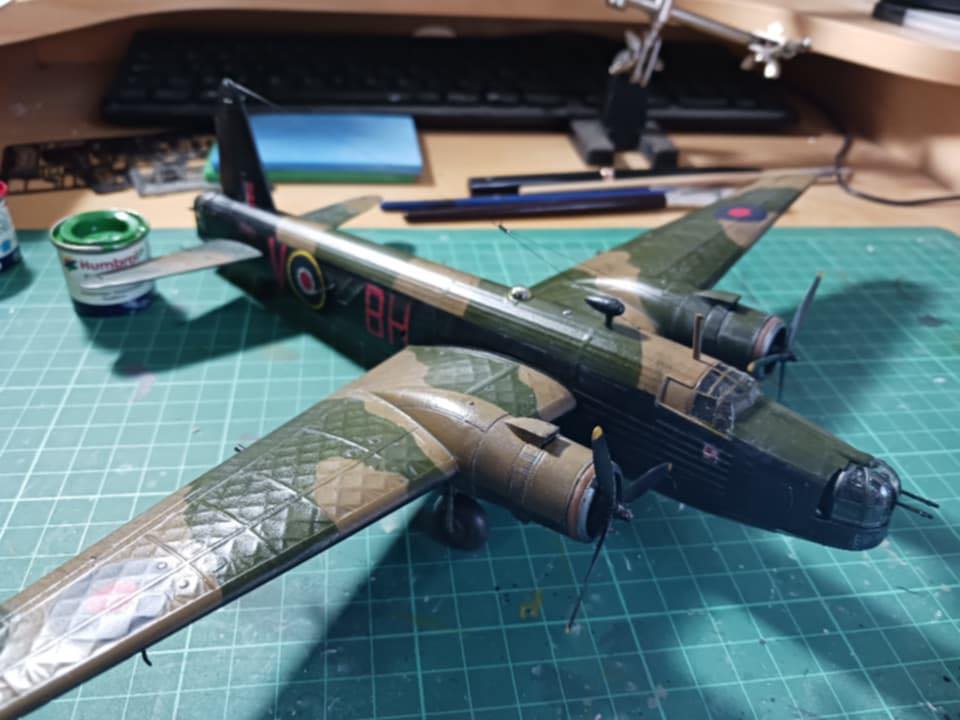 Wellington MK.III, 1/48 Trumpeter. Scratchbuilding process.