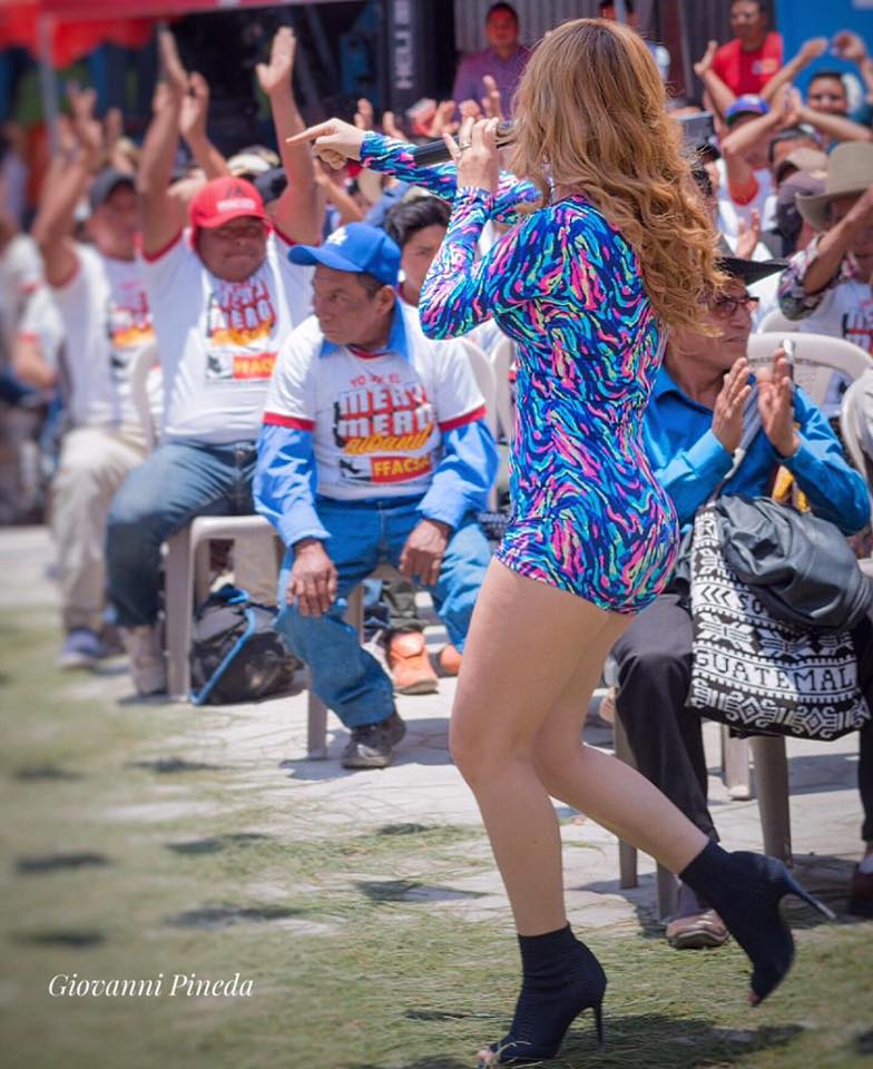 No se enojan si les dedico una... - Sulema Reyes Guatemala