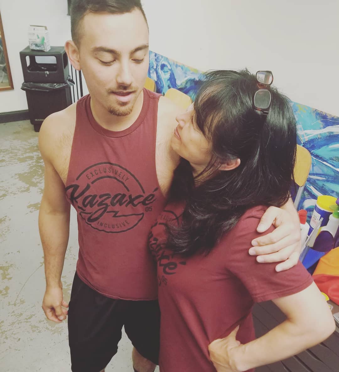 Kazaxe - Obsessing over the fact that they are twinning. Yes folks this ...