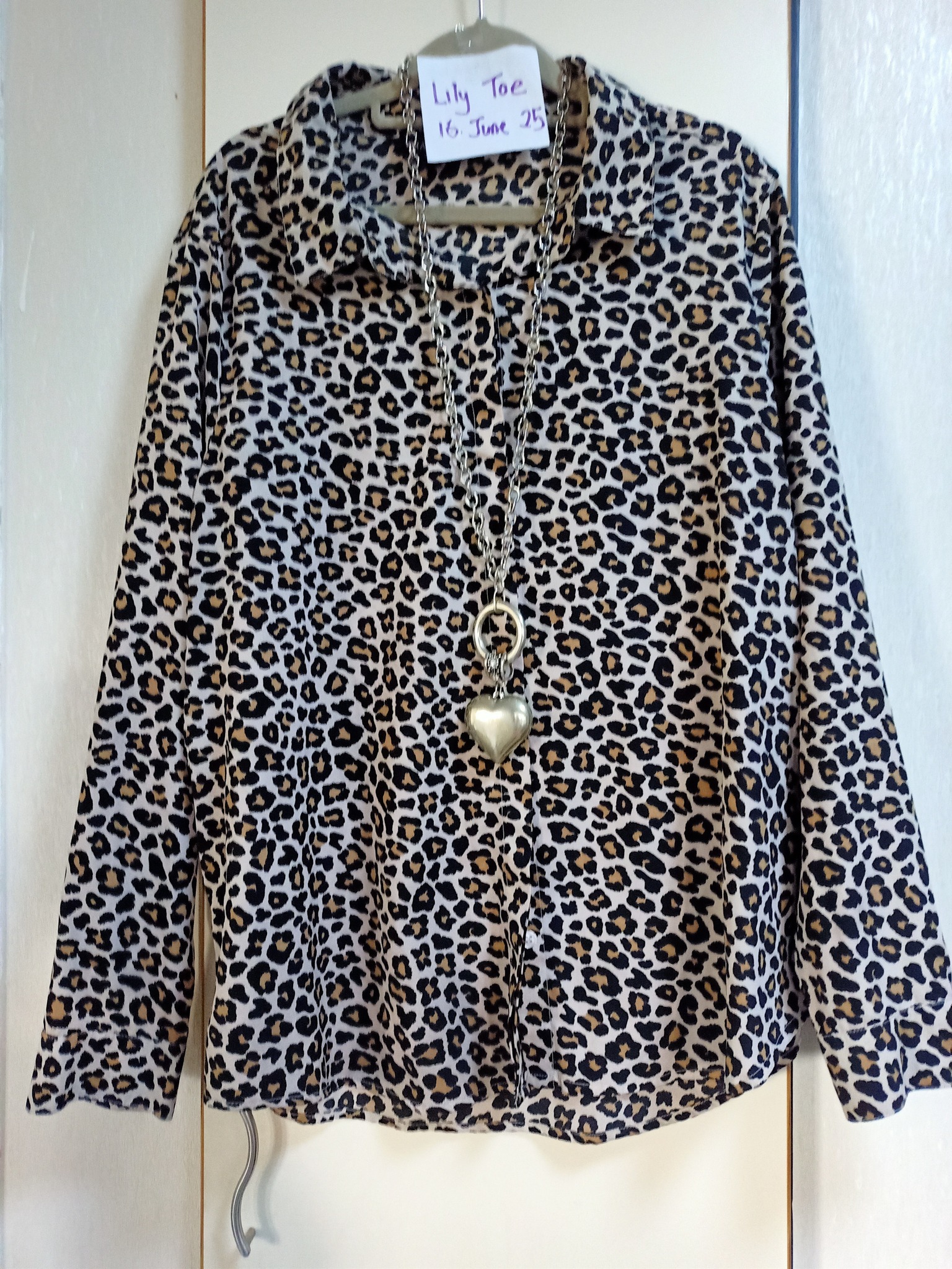 Size 20 Taking Shape Open Front Top $25 This lightweight white 