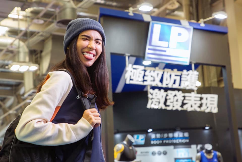 雷理莎 Lisa Ries - 你所有做的努力，流的汗 明天將會顯露在跑道上的每一步 大家準備好了嗎？...