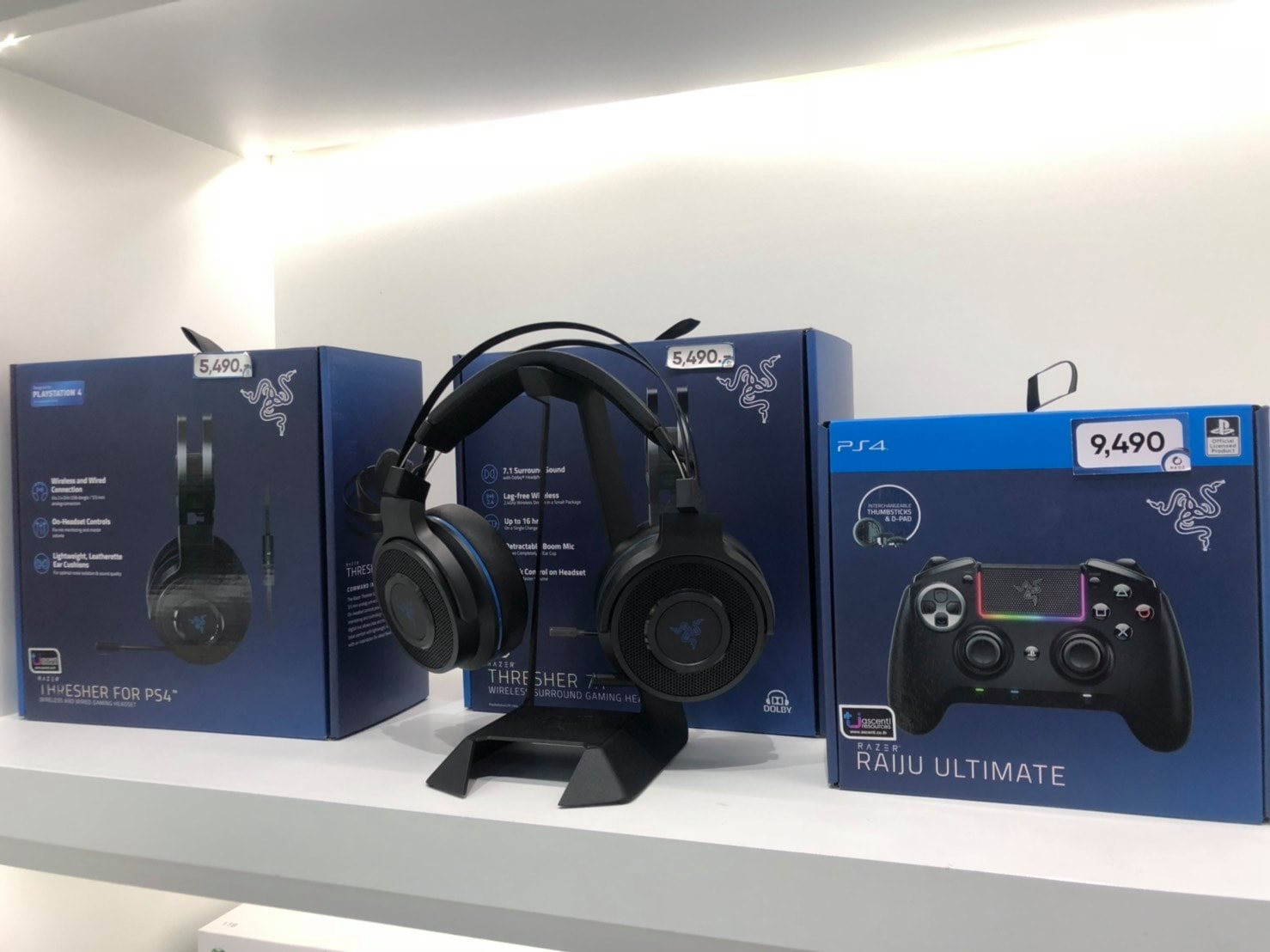 Razer - โซน Central World ต้องร้านนี้ มีครบทุกสาย จะ PC /... | Facebook